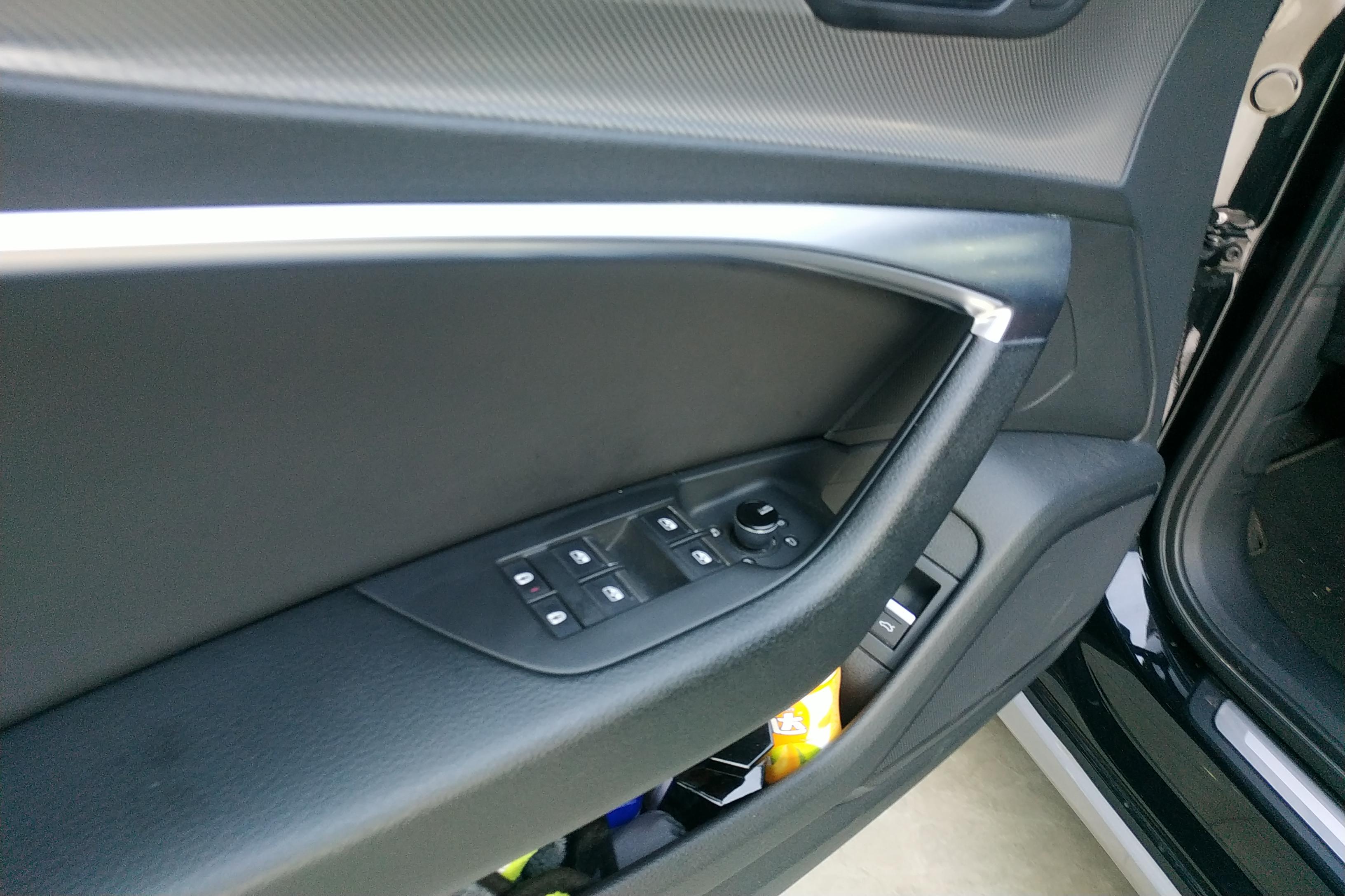 奥迪A6L 40TFSI 2019款 2.0T 自动 豪华动感型 (国Ⅵ) 