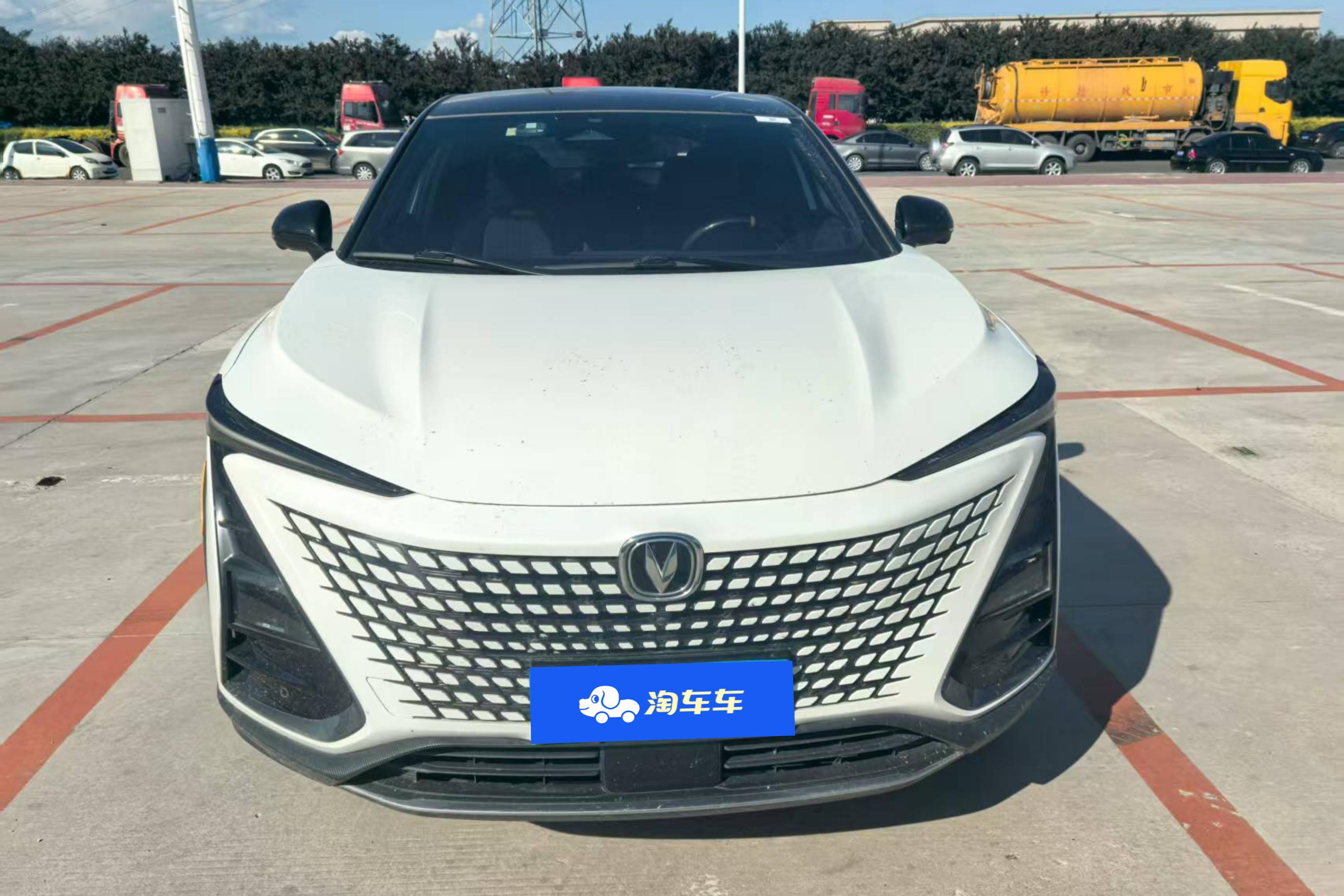 长安UNI-T 2022款 1.5T 自动 尊贵型 (国Ⅵ) 