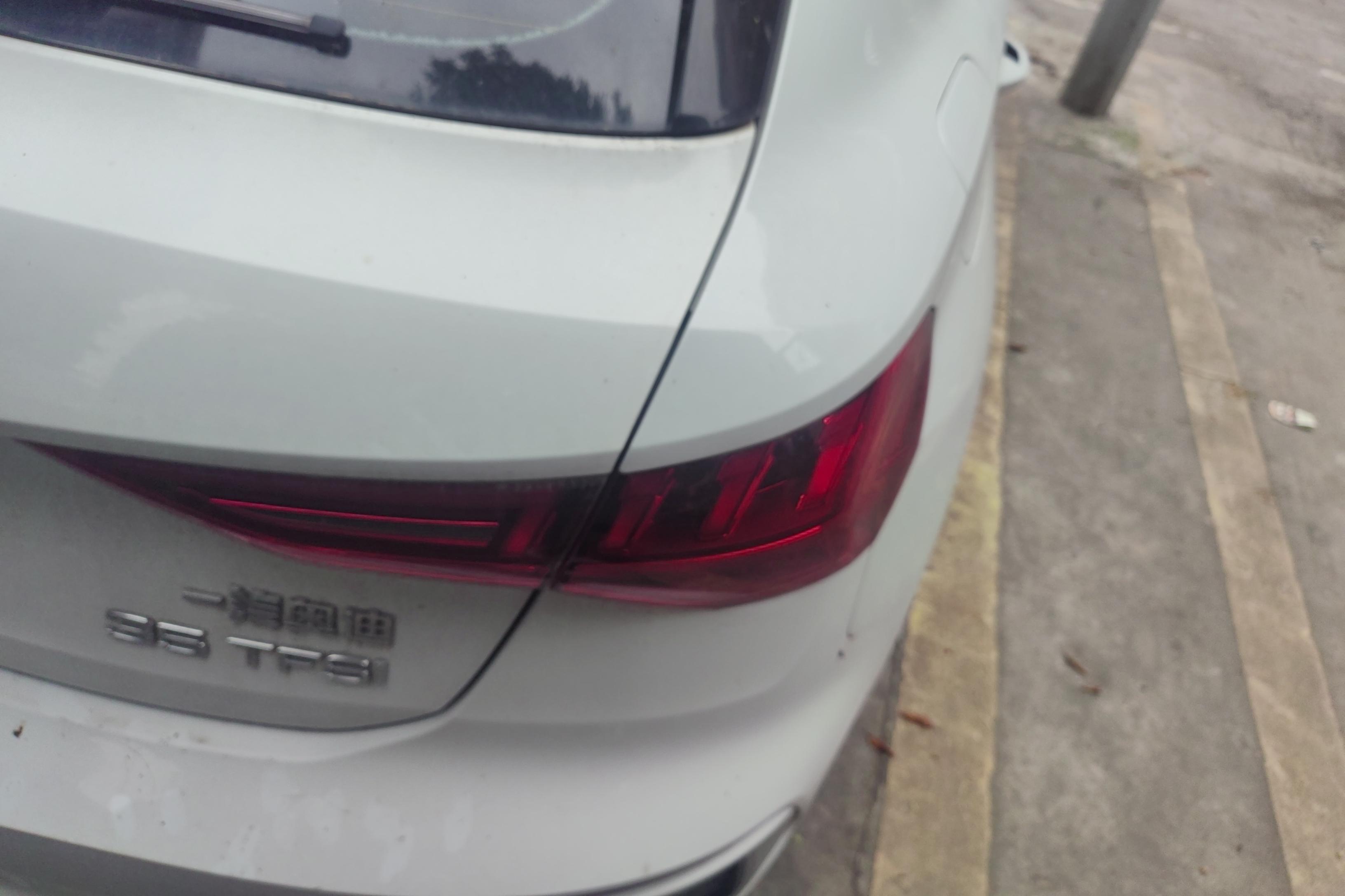 奥迪A3 35TFSI 2022款 1.4T 自动 汽油 进取运动型Sportback (国Ⅵ) 