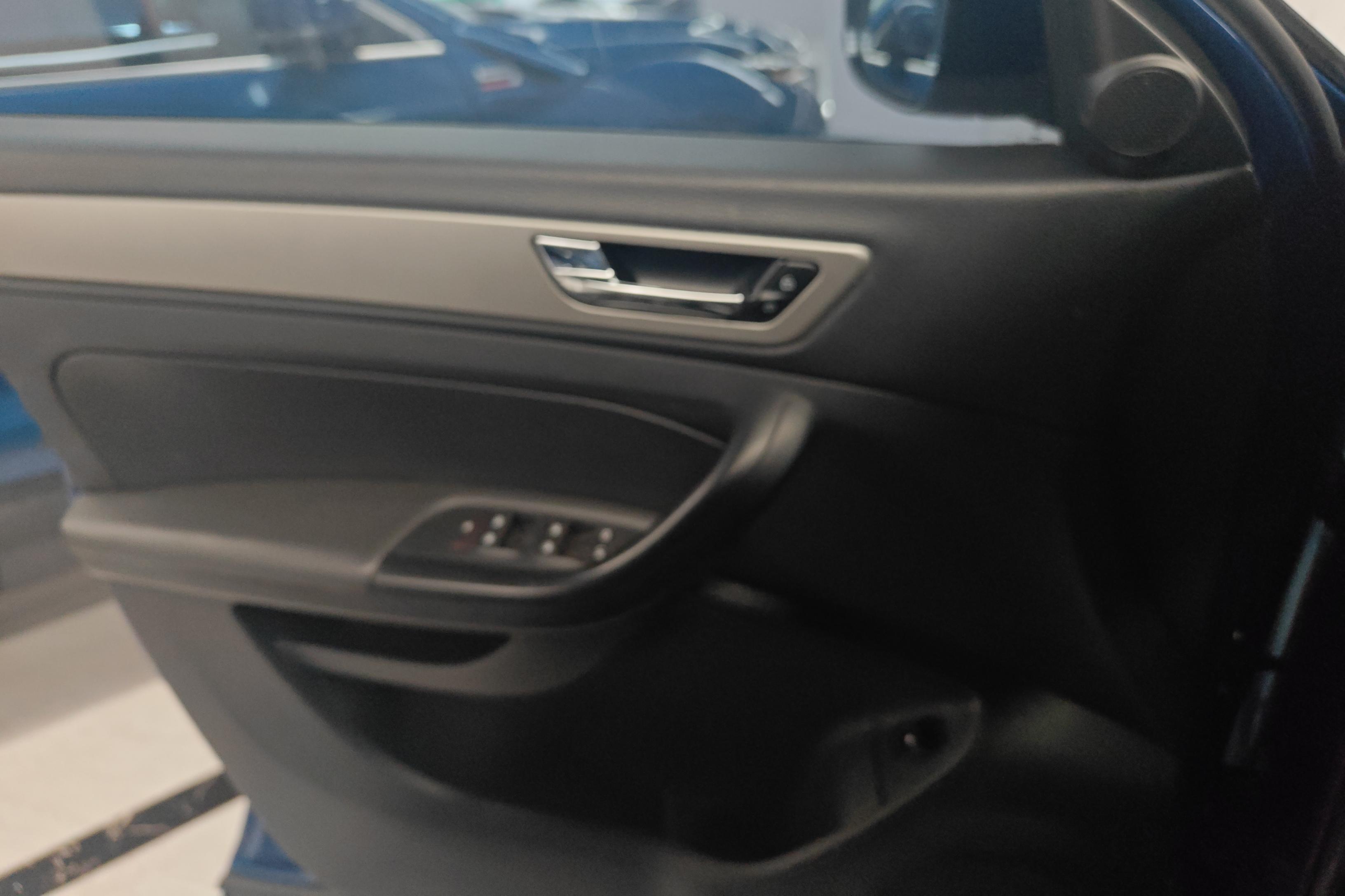 观致5 SUV 2019款 1.6T 自动 智云互联版旗舰型 (国Ⅴ) 