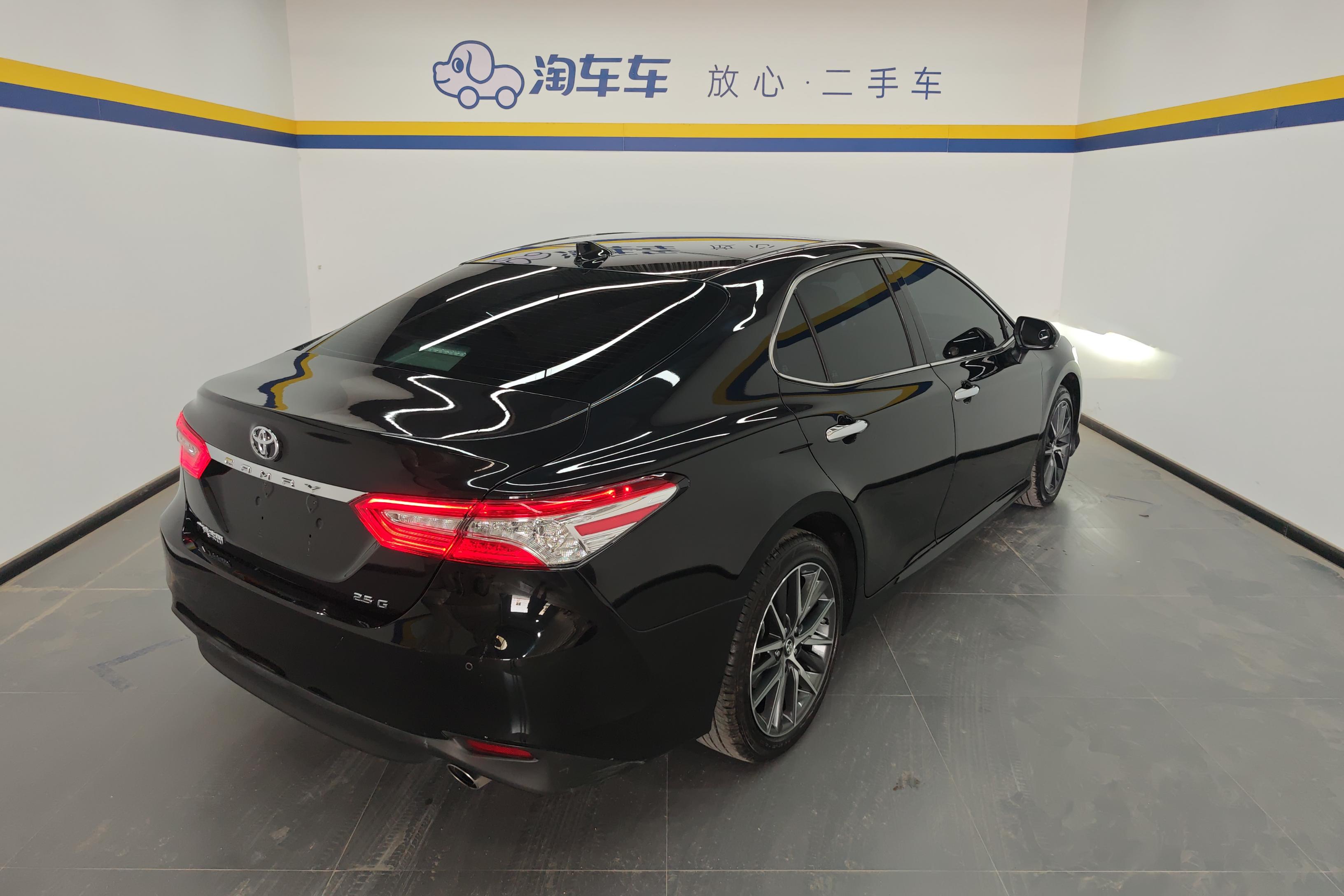 丰田凯美瑞 2021款 2.5L 自动 豪华版 (国Ⅵ) 