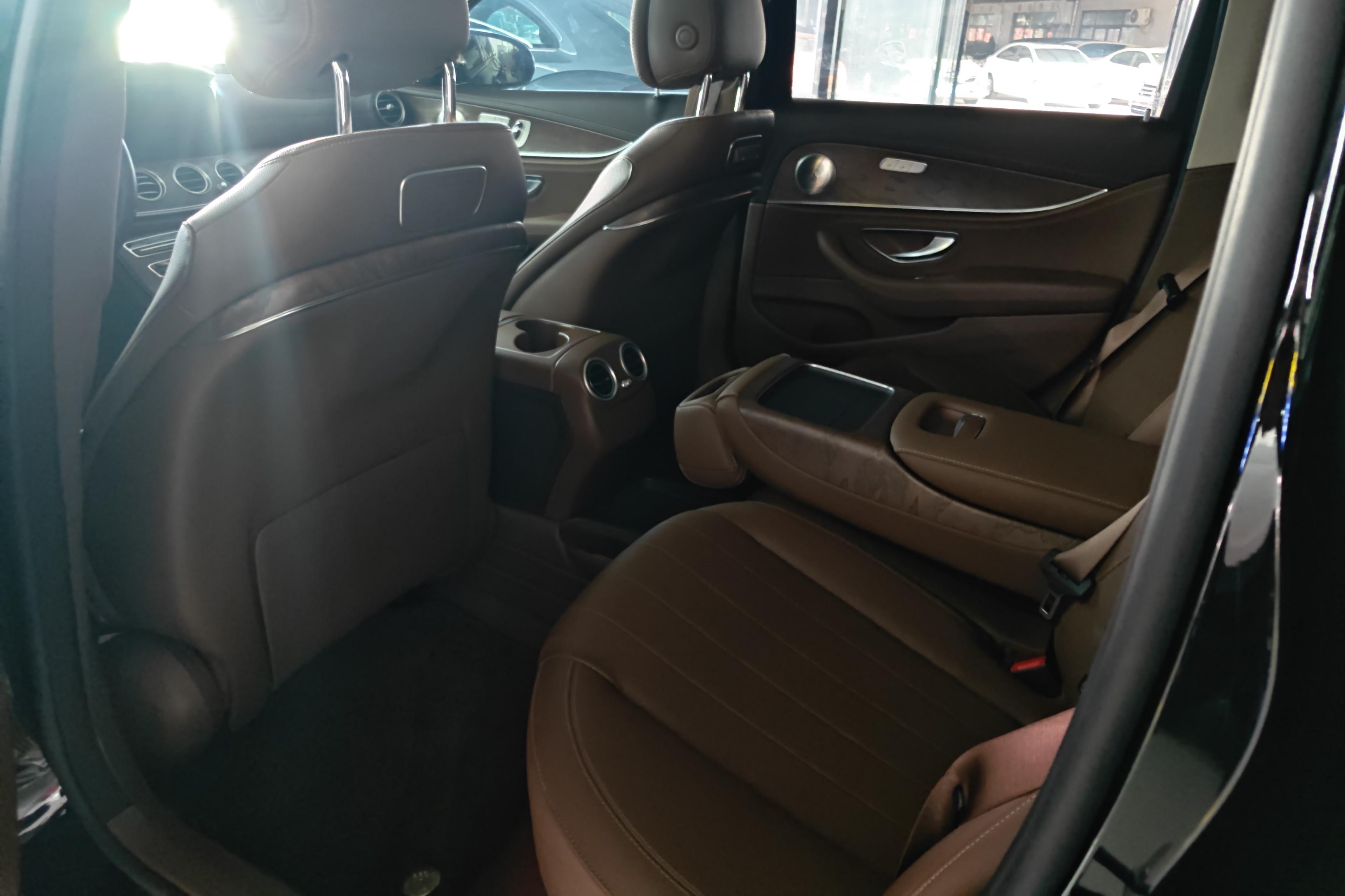 奔驰E级 E300L 2019款 2.0T 自动 汽油 运动时尚型 (国Ⅴ) 