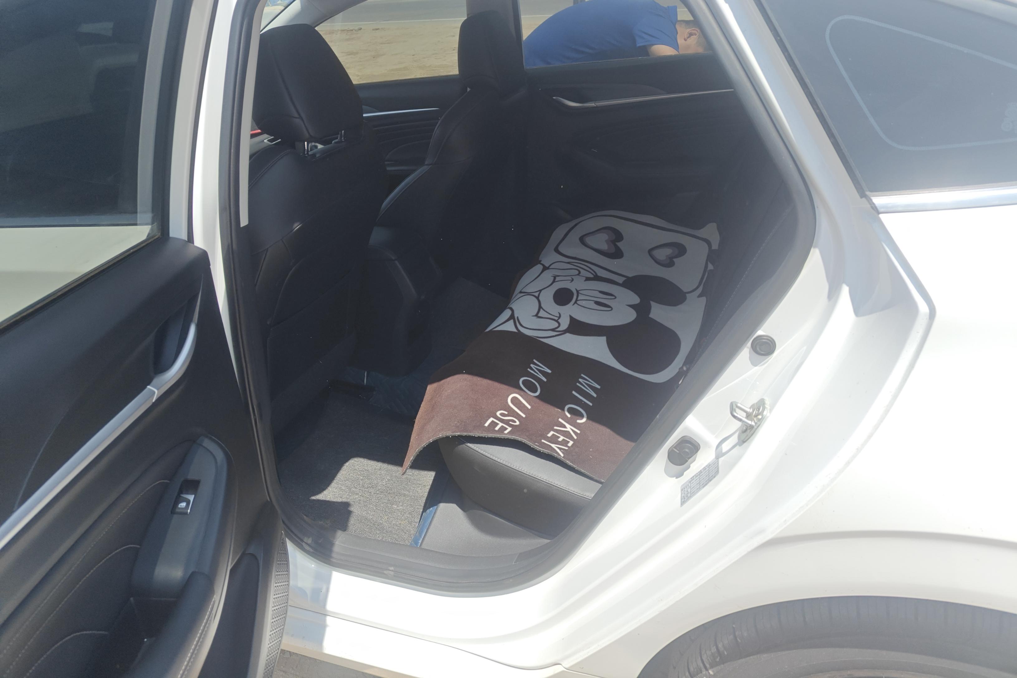 长安逸动PLUS 2021款 1.6L 手动 豪华型 (国Ⅵ) 