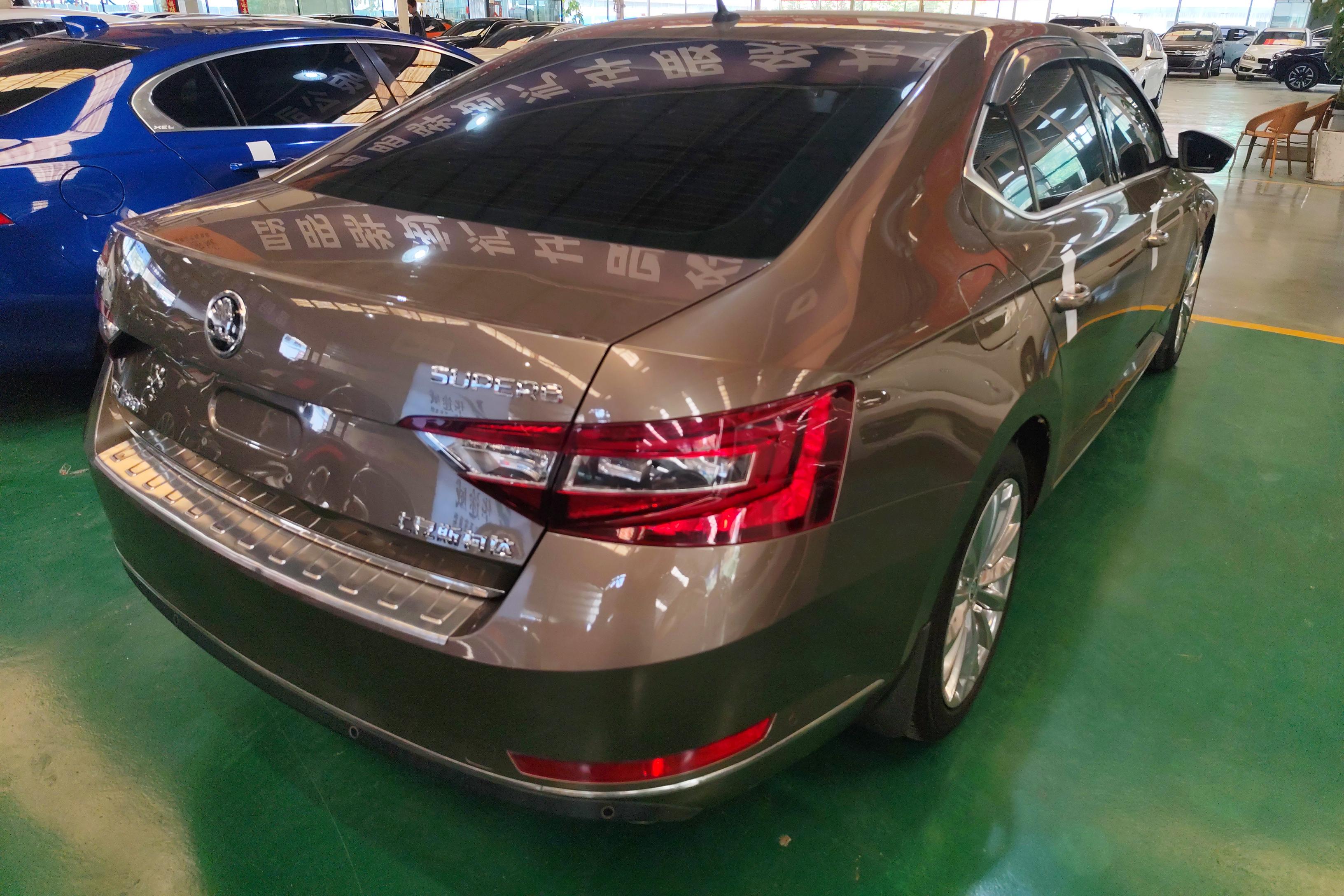 斯柯达速派 2018款 2.0T 自动 380TSI旗舰版 (国Ⅴ) 