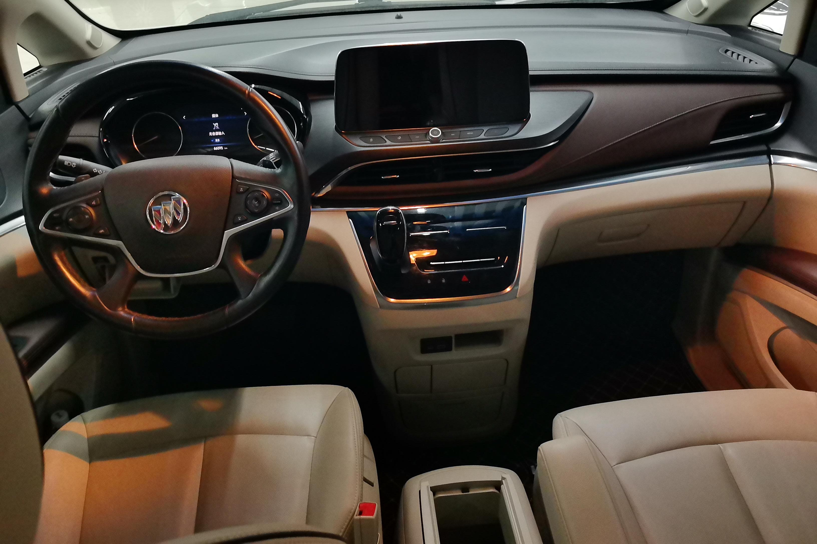 别克GL8 陆上公务舱 2021款 2.0T 自动 前驱 7座 652T豪华型 (国Ⅵ) 
