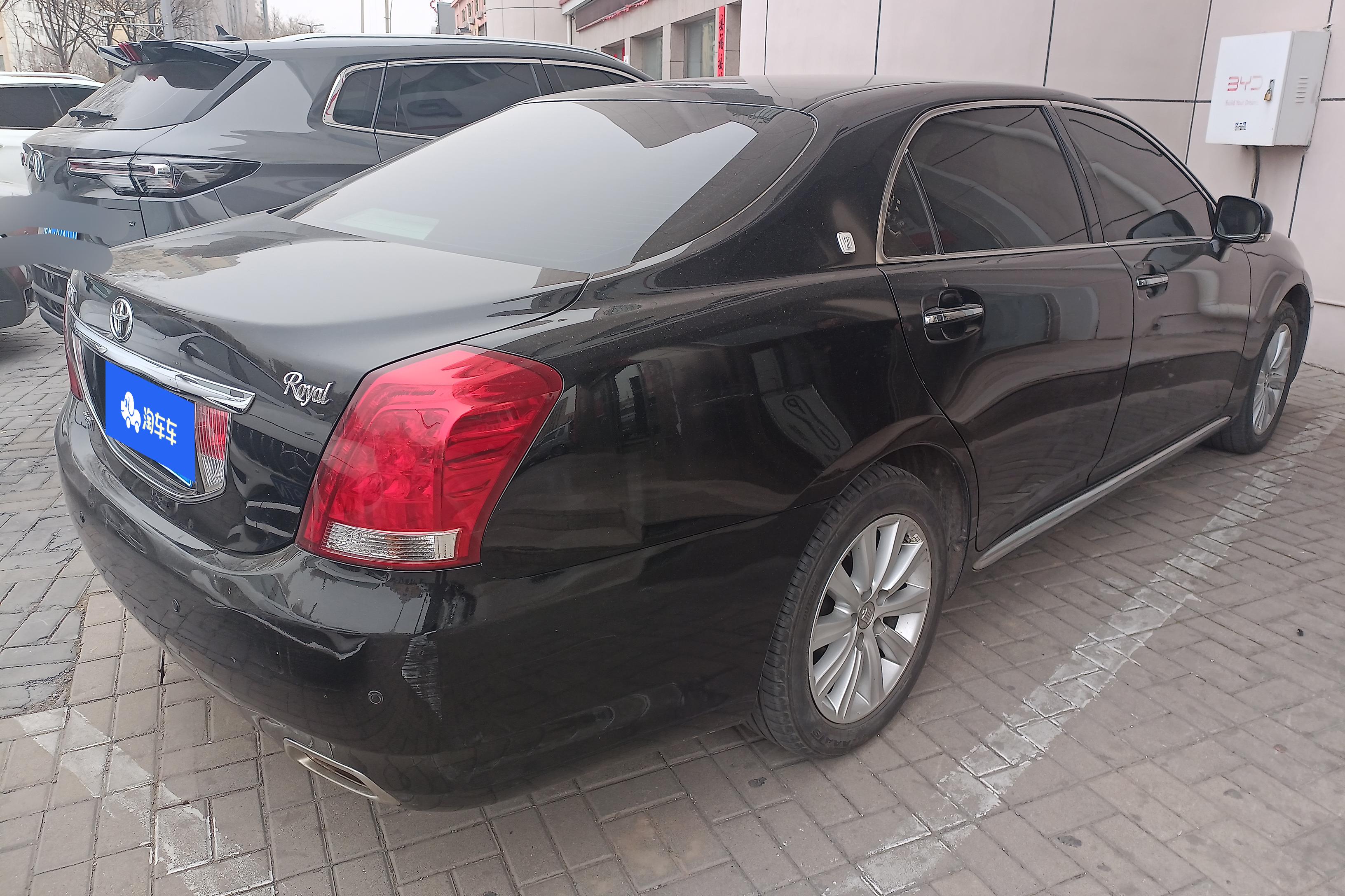 丰田皇冠 2010款 2.5L 自动 Royal真皮天窗版 (国Ⅳ) 