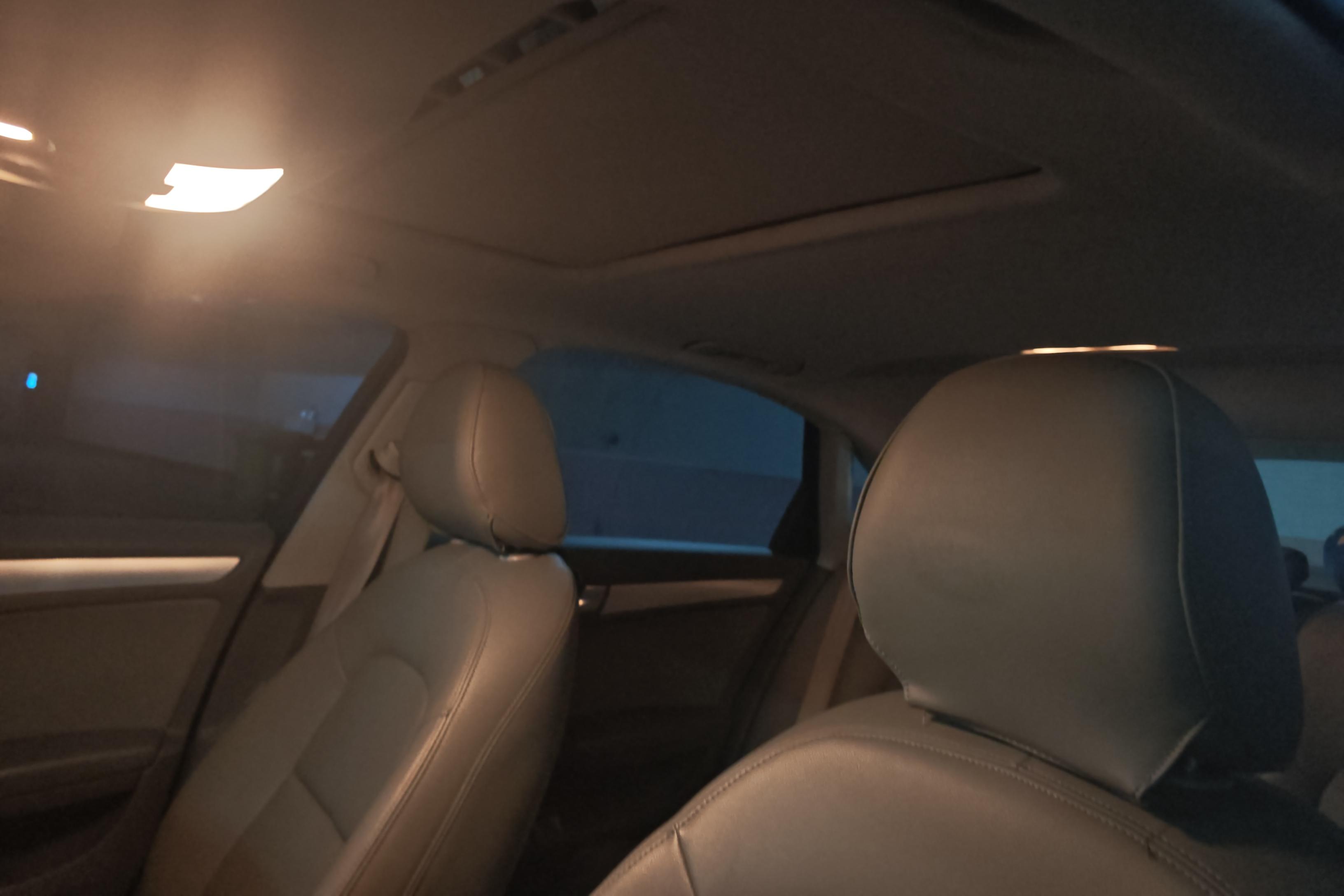 奥迪A4L 2012款 2.0T 自动 标准型 (国Ⅳ) 