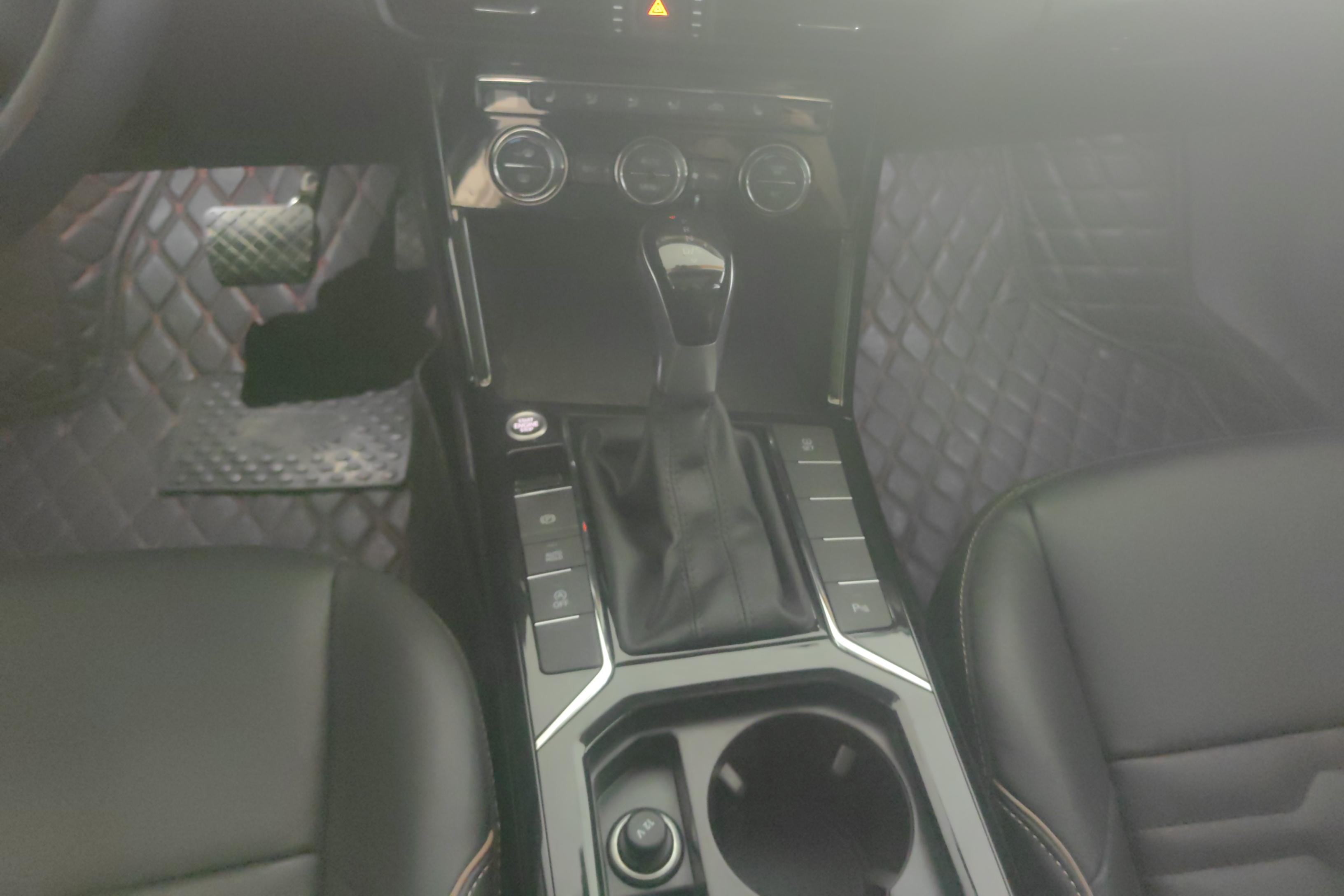 大众帕萨特 2019款 2.0T 自动 汽油 330TSI精英版 (国Ⅴ) 