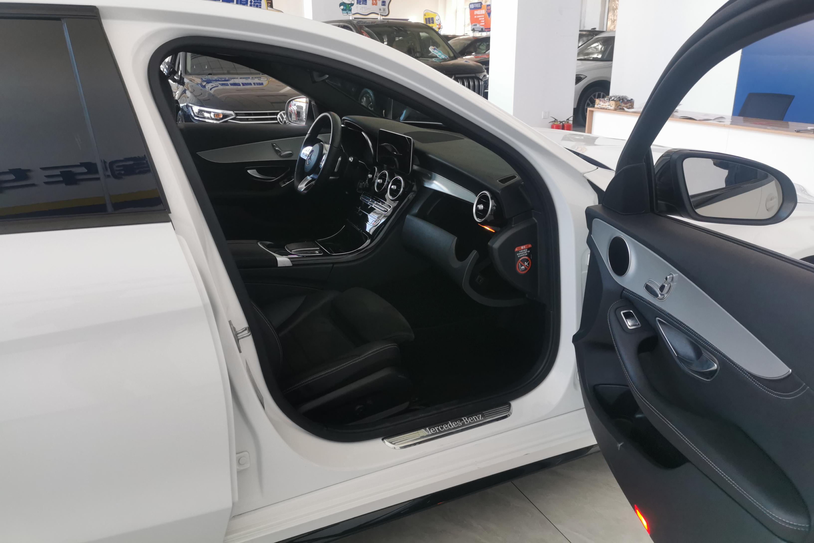 奔驰C级 C260 2020款 1.5T 自动 运动版改款 (国Ⅵ) 