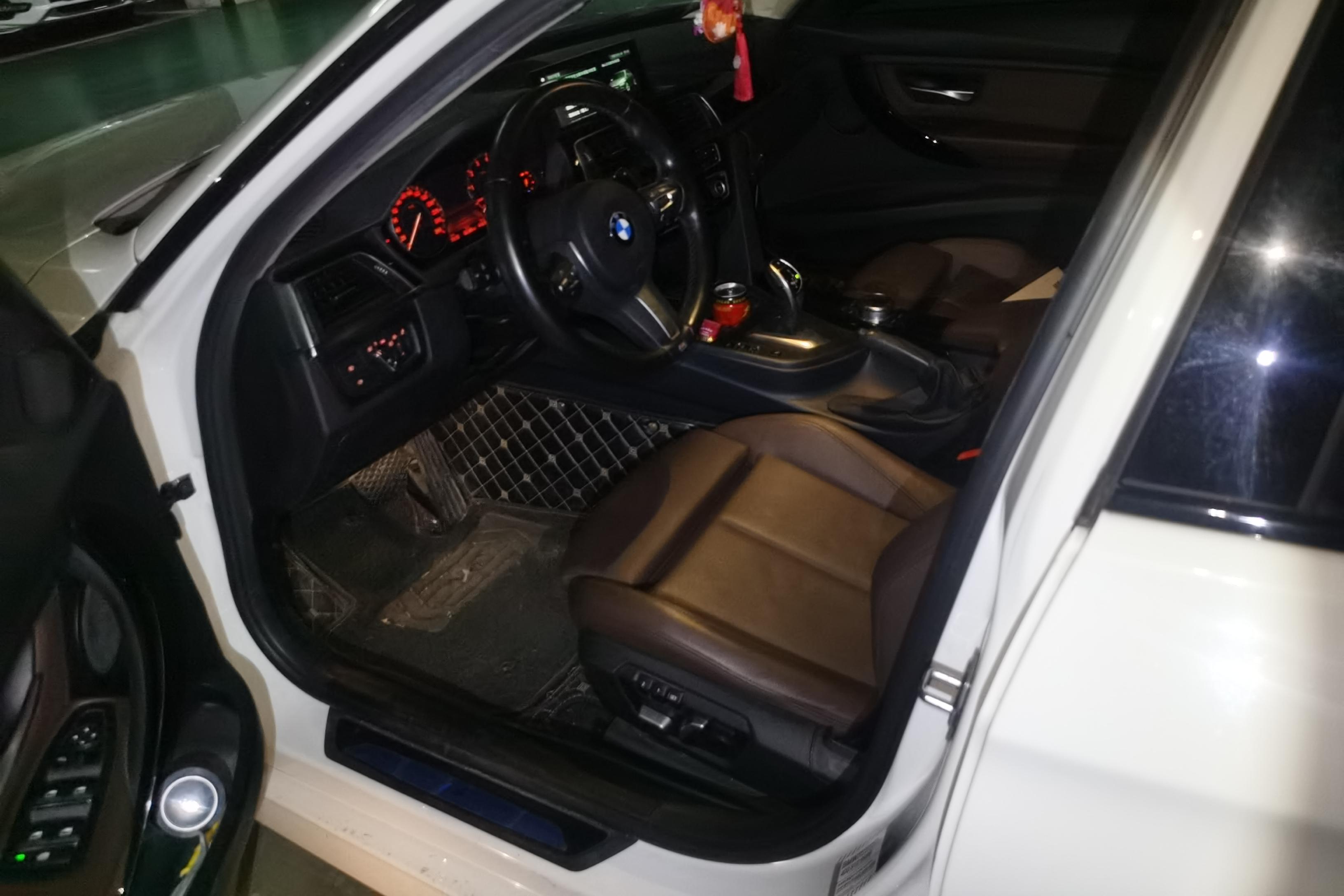 宝马3系 320Li 2018款 2.0T 自动 汽油 领先型M运动套装 (国Ⅴ) 