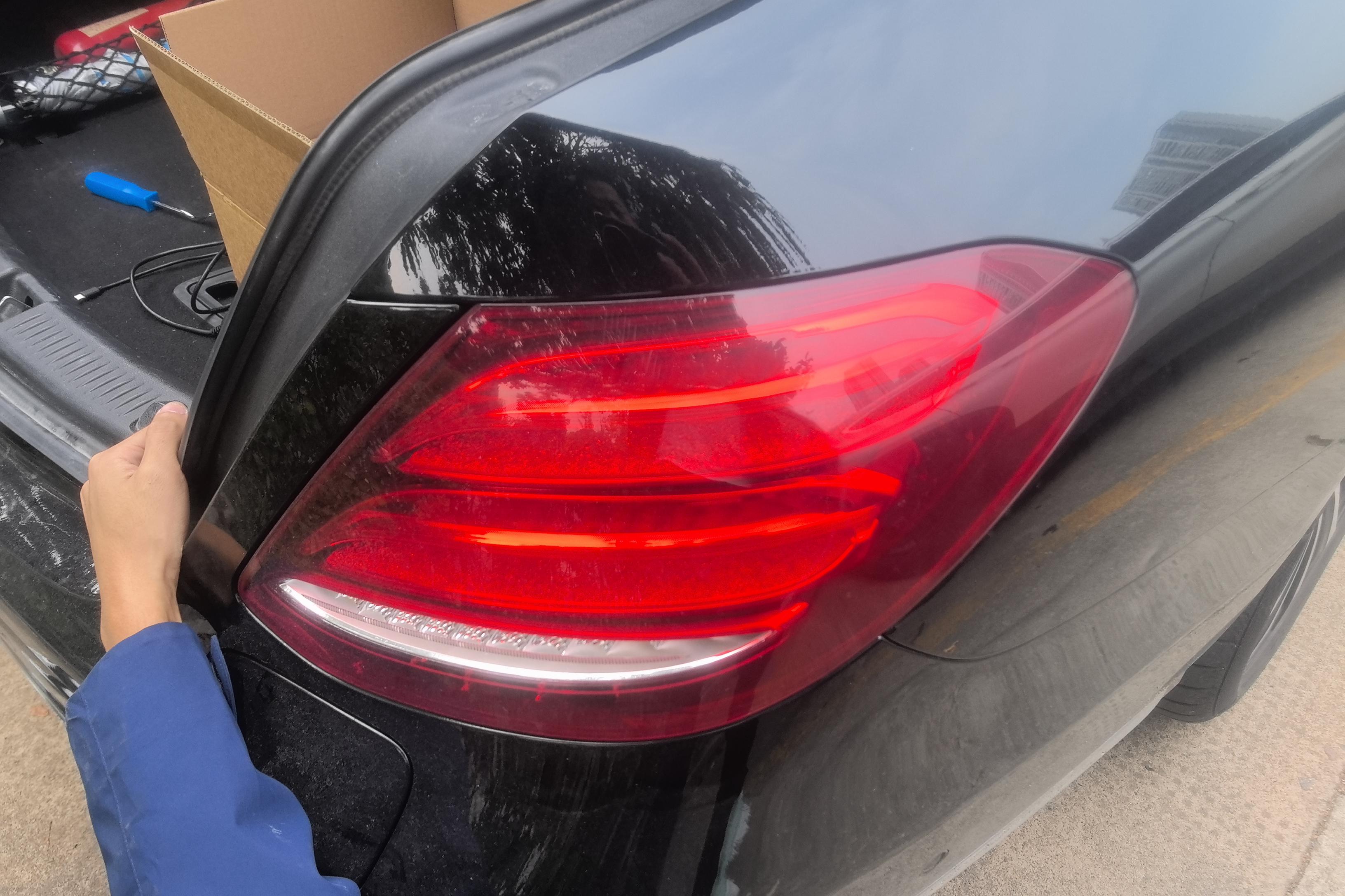 奔驰E级新能源 E300eL 2020款 2.0T 自动 (国Ⅵ) 