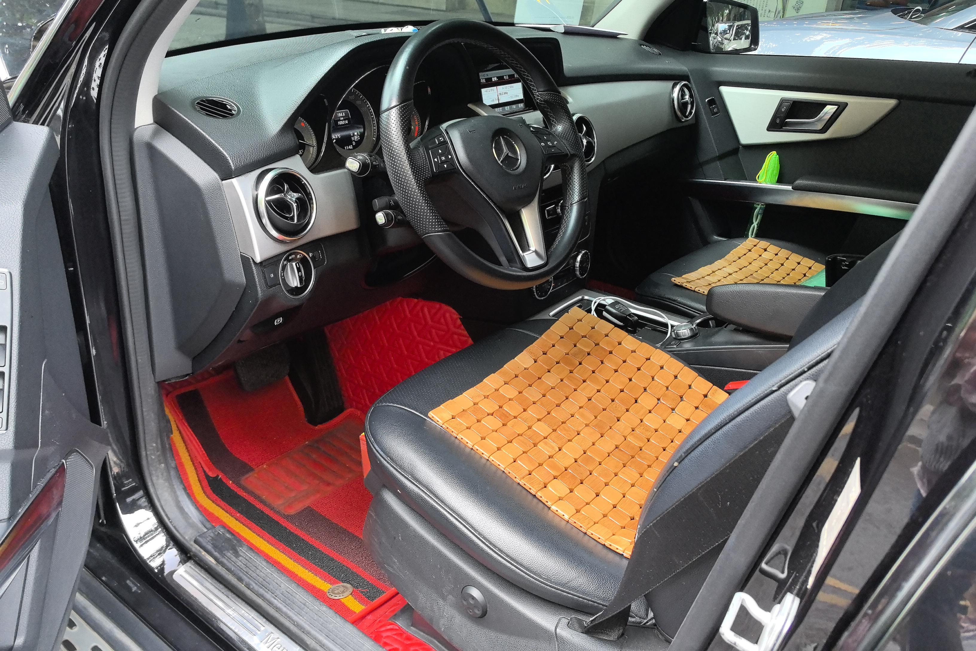 奔驰GLK GLK300 2013款 3.0L 自动 汽油 动感型 (国Ⅳ) 