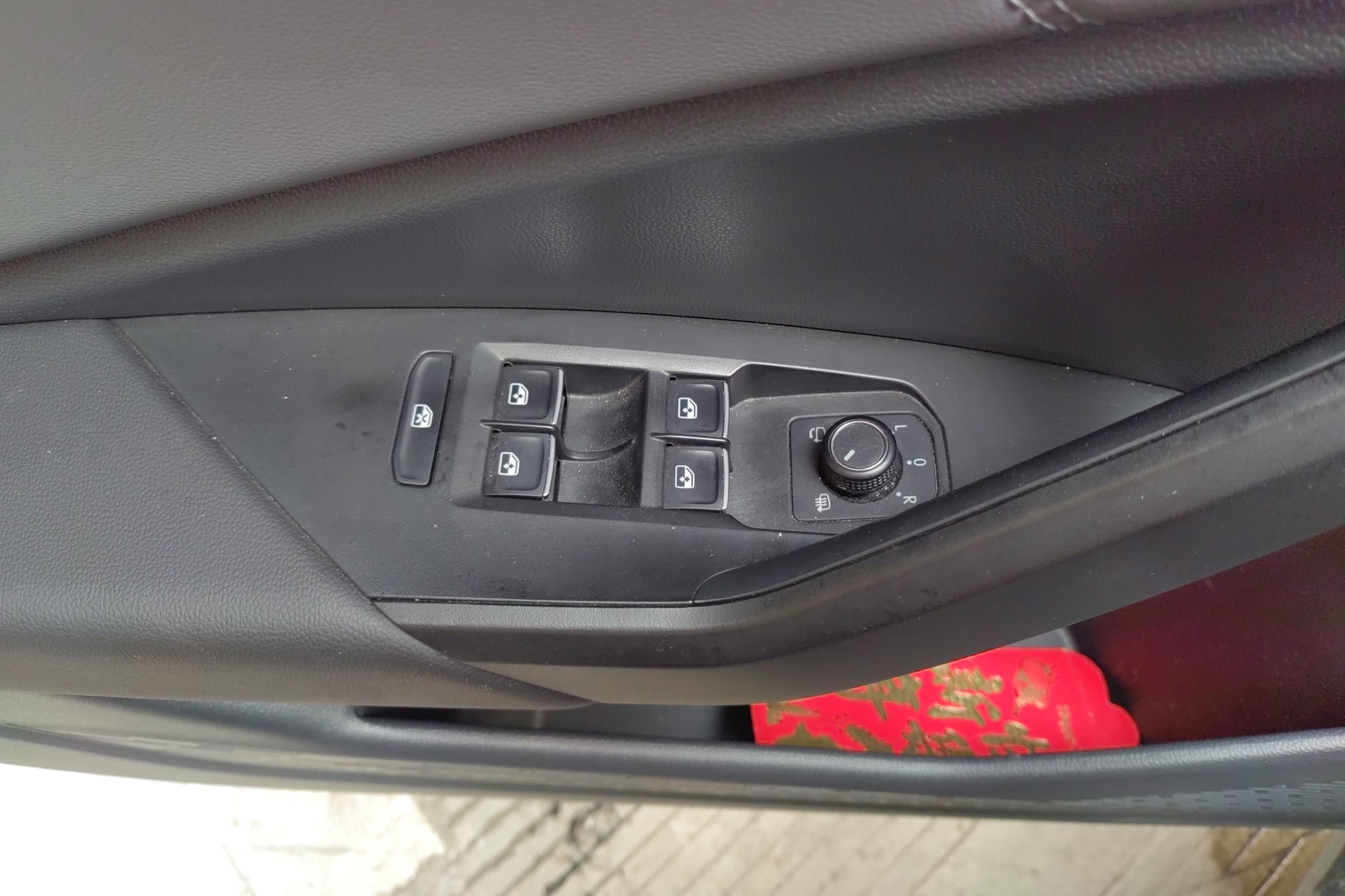 大众速腾 2019款 1.4T 自动 280TSI舒适型 (国Ⅵ) 