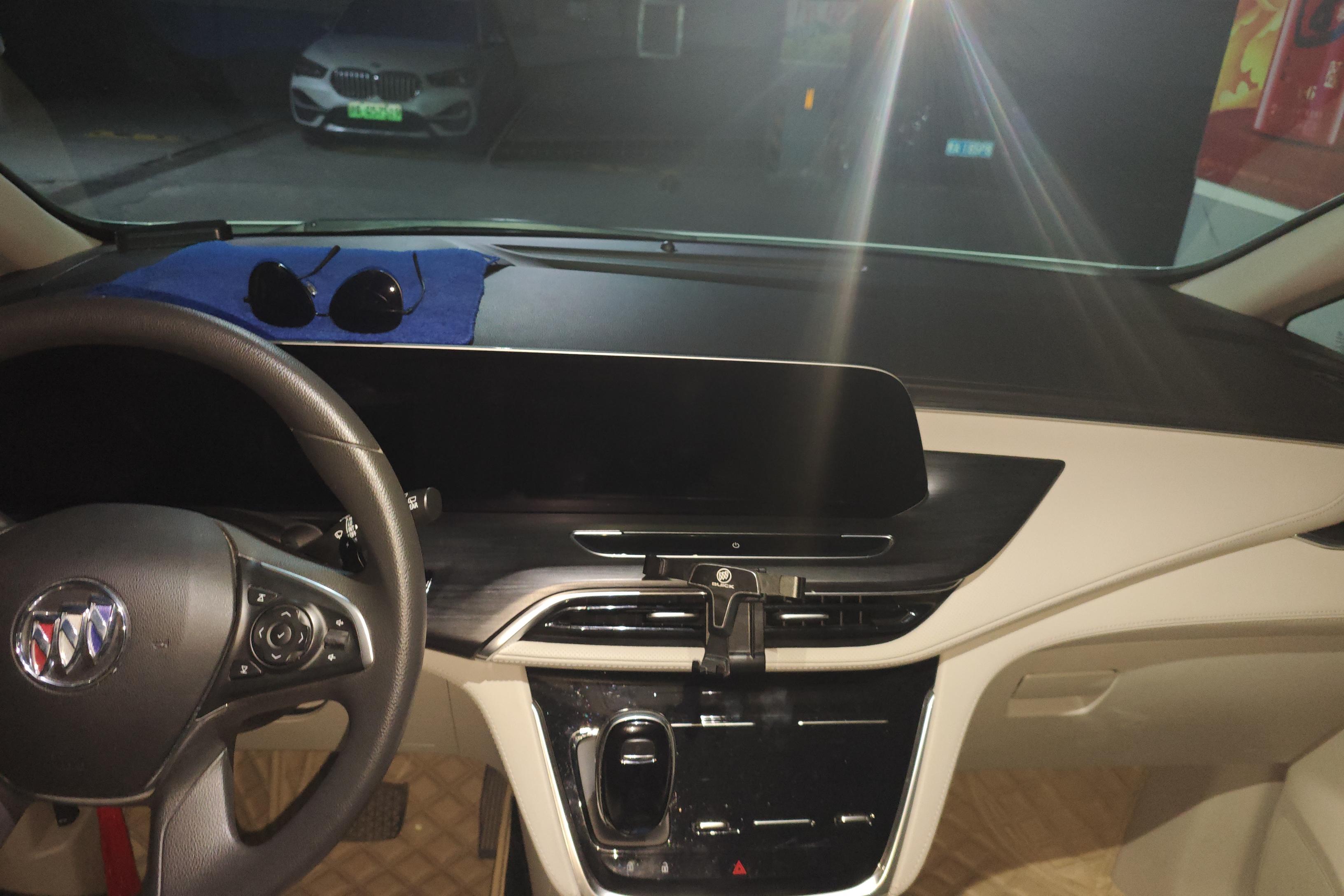 别克GL8 2021款 2.0T 自动 7座 653T舒适型 (国Ⅵ) 