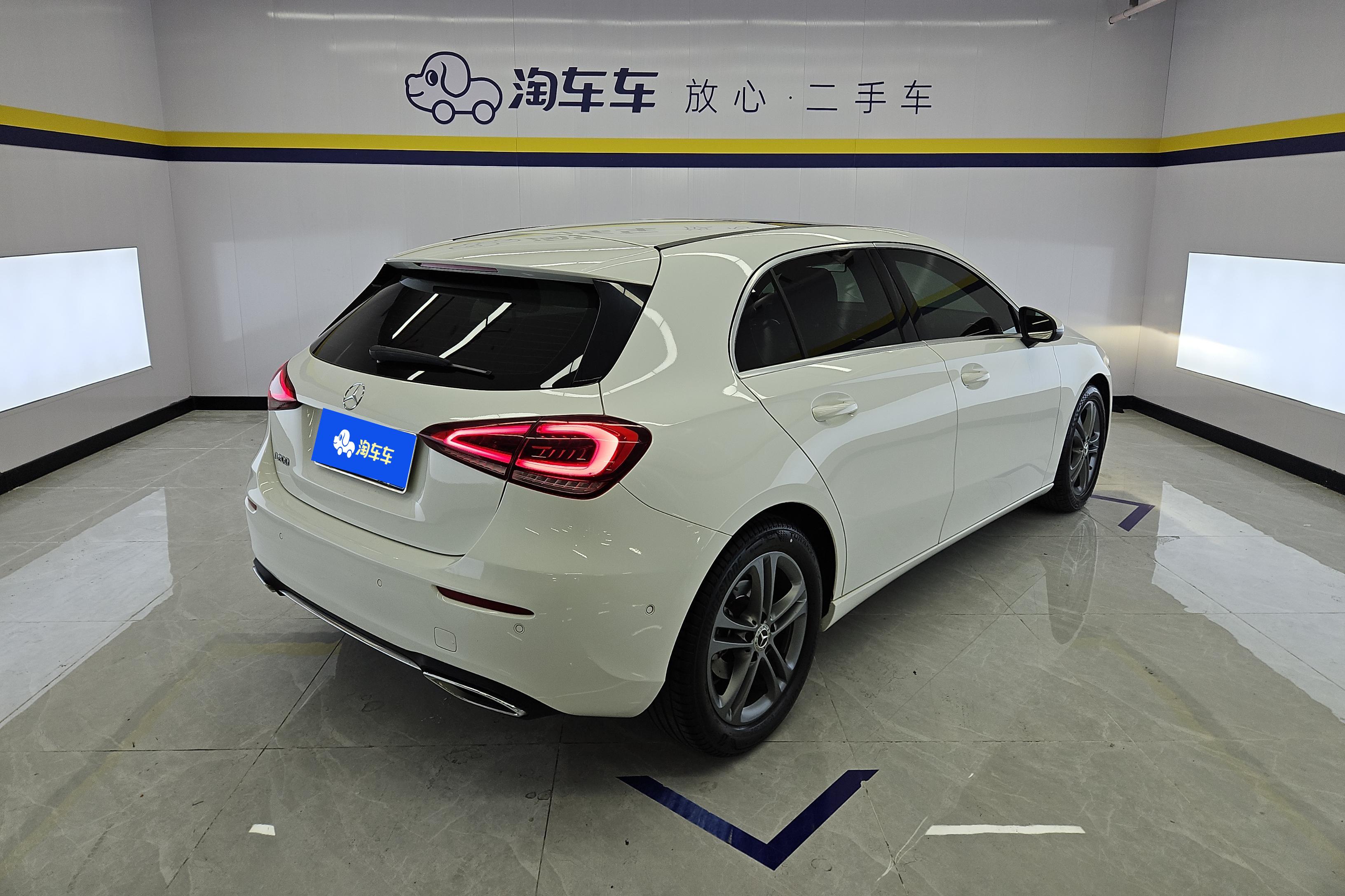 奔驰A级 A200 [进口] 2019款 1.3T 自动 汽油 动感型 