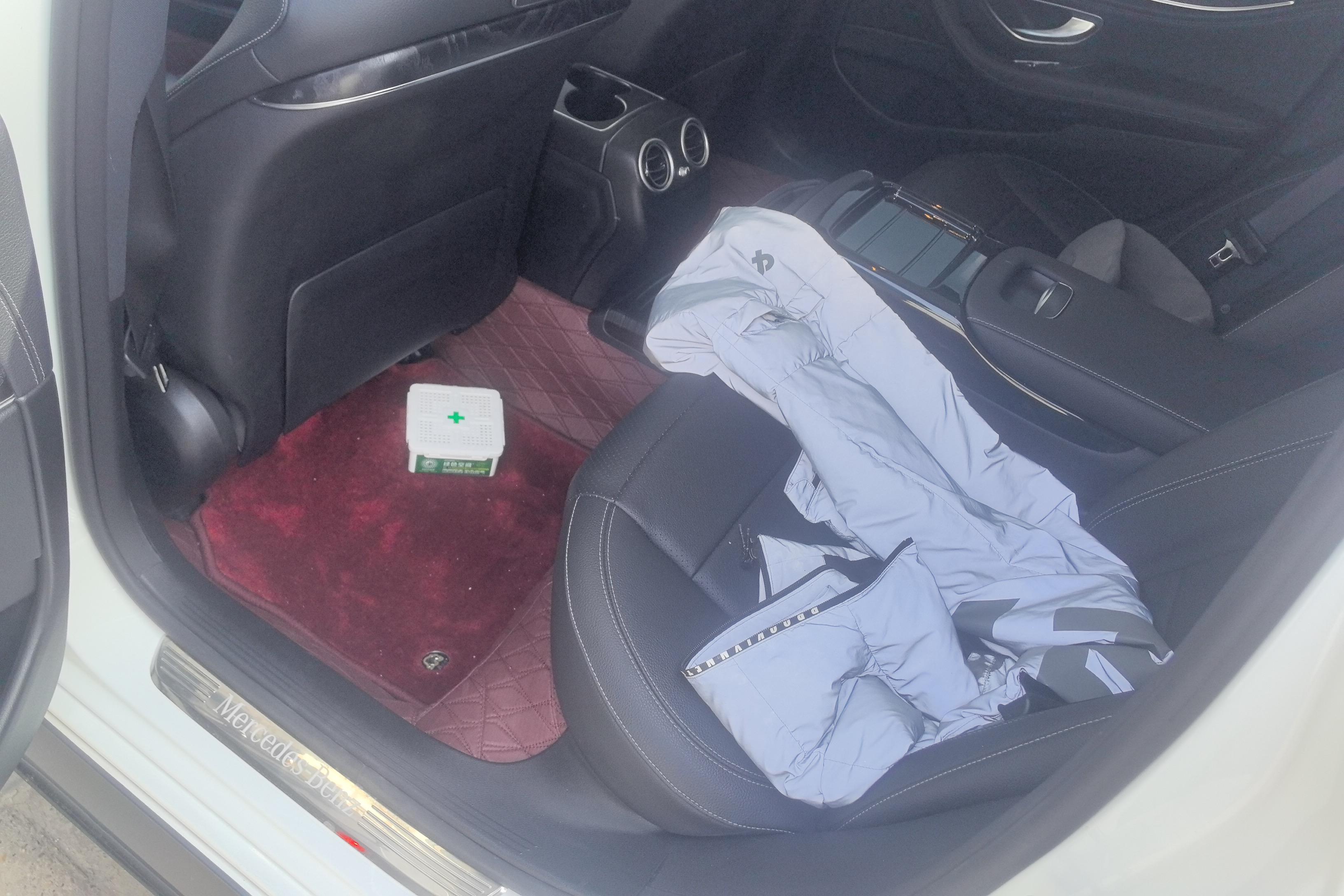 奔驰E级 E300L 2019款 2.0T 自动 汽油 运动时尚型 (国Ⅴ) 