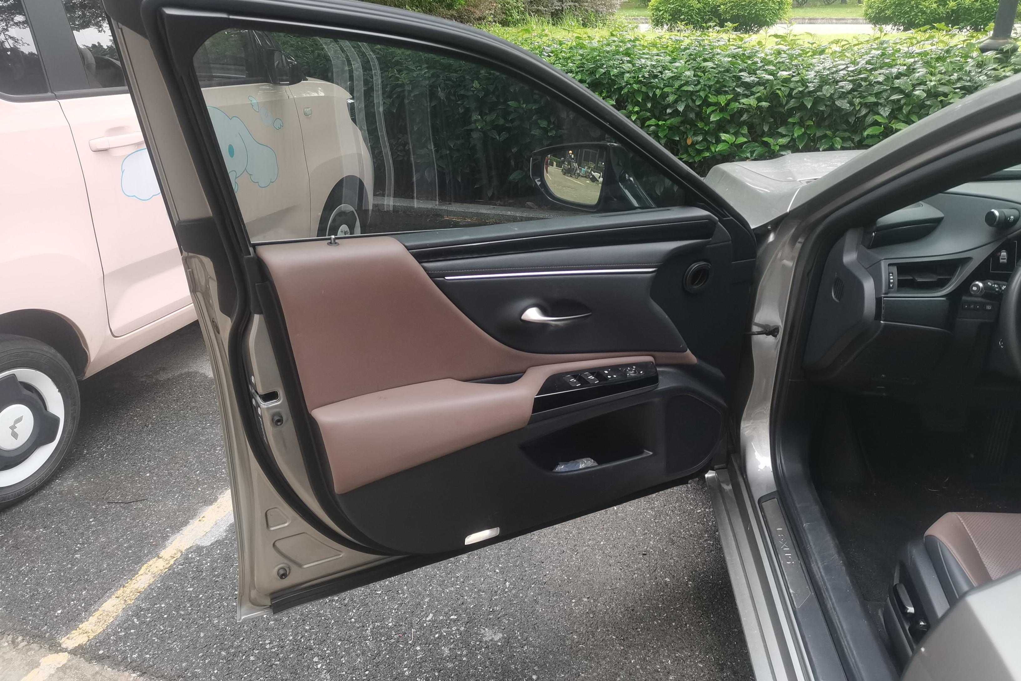 雷克萨斯ES 200 [进口] 2022款 2.0L 自动 卓越版 