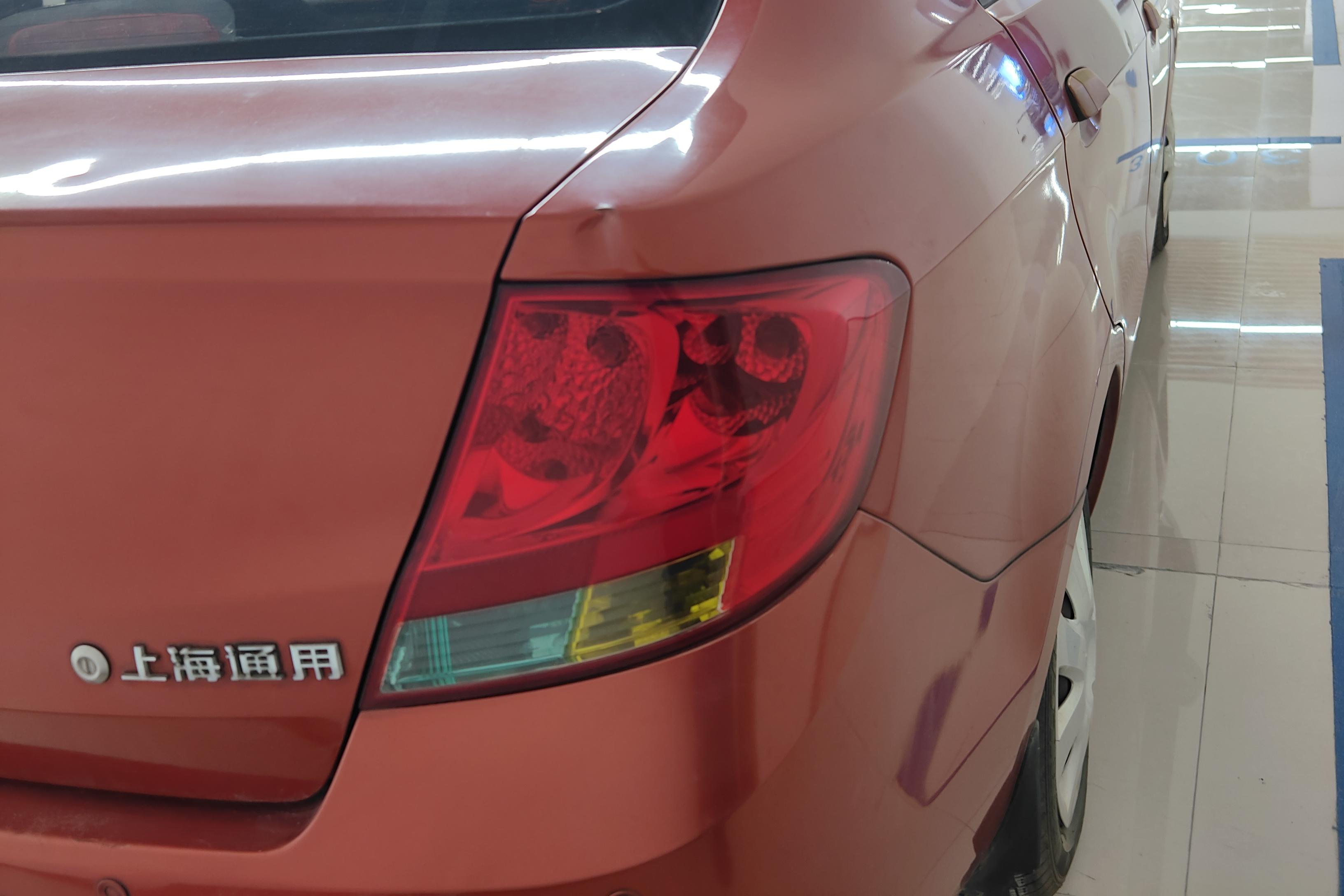 雪佛兰赛欧 2013款 1.4L 手动 4门5座三厢车 理想幸福版 (国Ⅳ) 