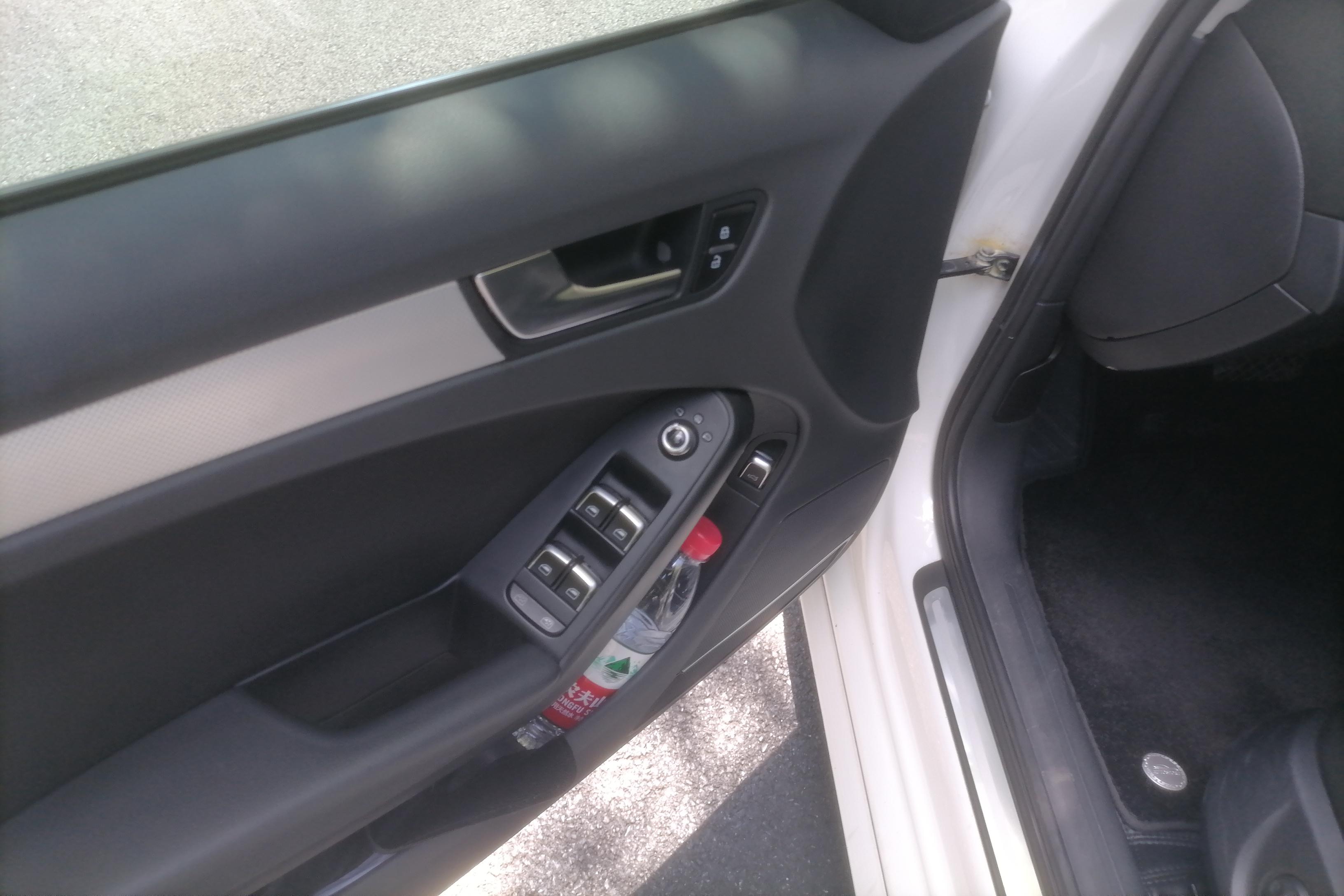 奥迪A4L 35TFSI 2013款 2.0T 自动 前驱 标准型 (国Ⅳ) 