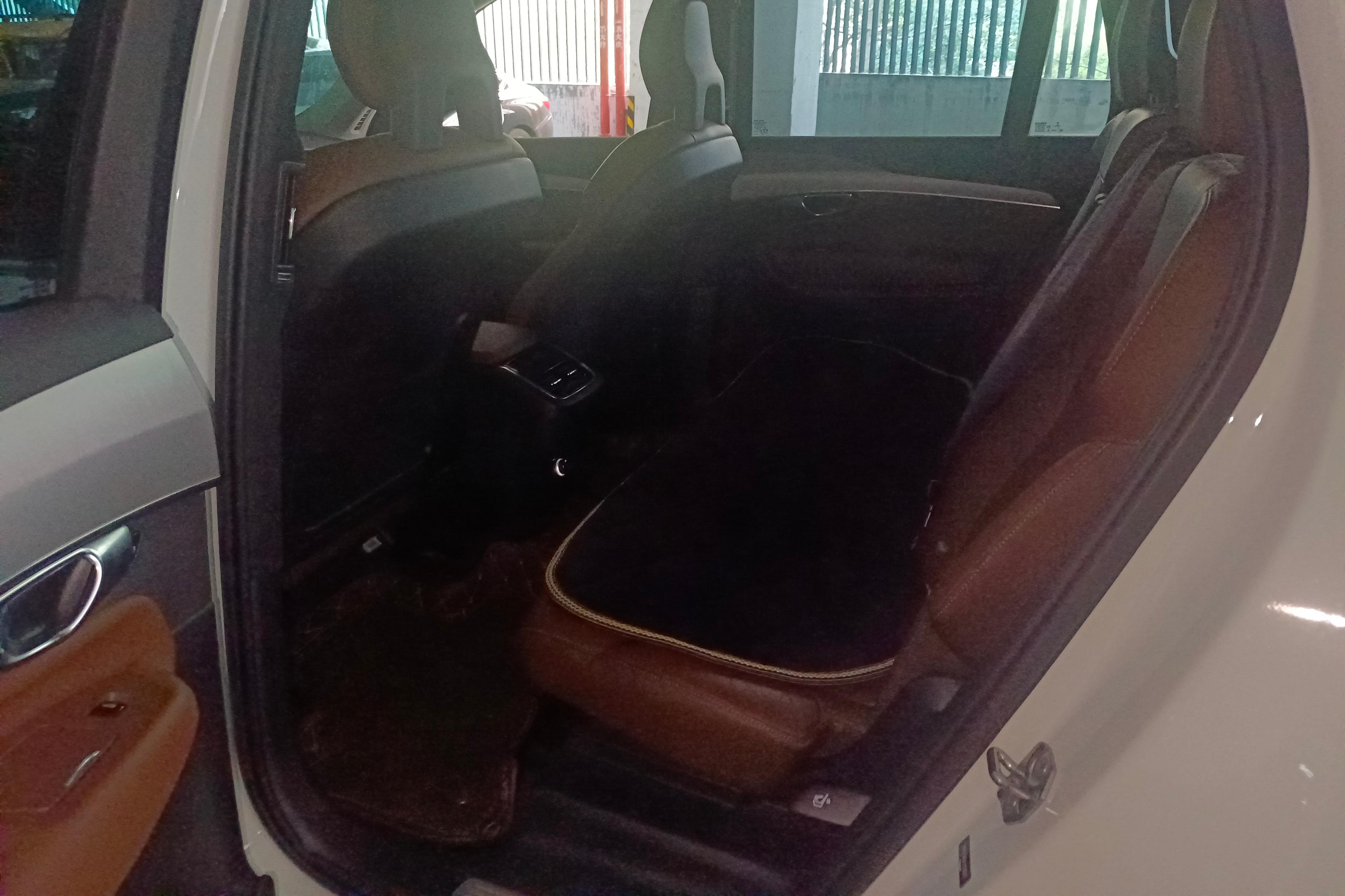 沃尔沃XC90 T5 [进口] 2020款 2.0T 自动 四驱 汽油 智行豪华版 