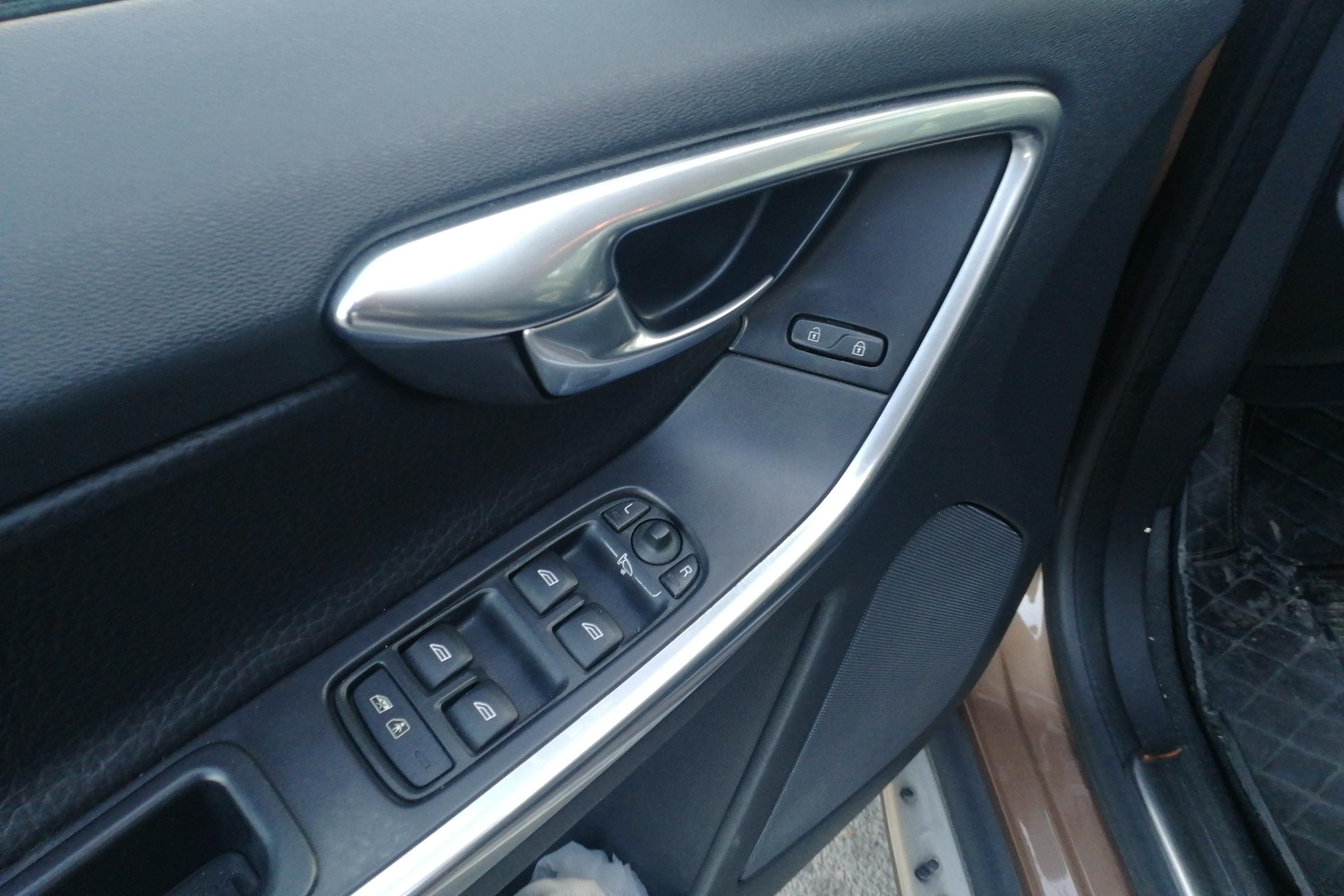 沃尔沃XC60 [进口] 2013款 2.0T 自动 前驱 智雅版 