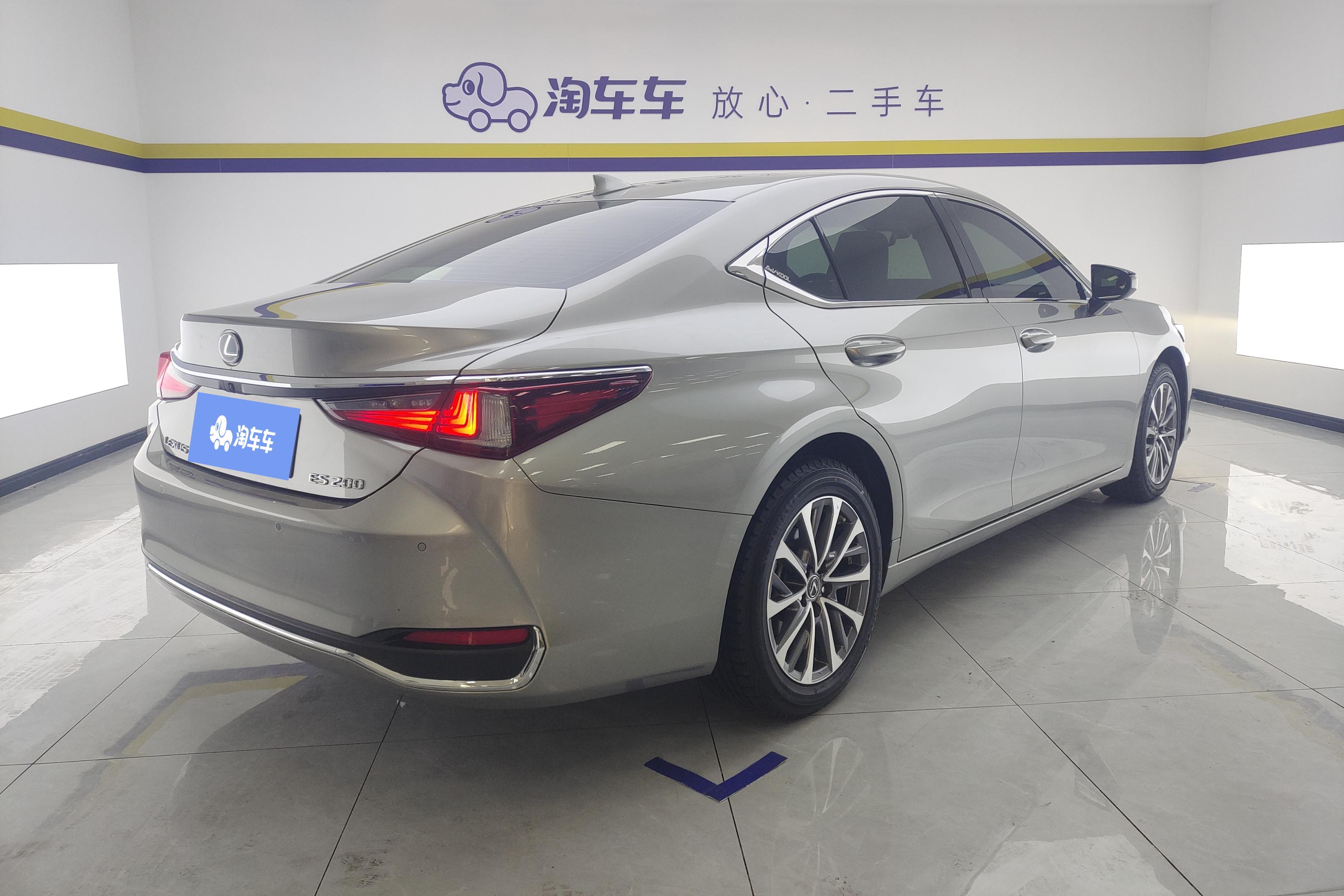 雷克萨斯ES 200 [进口] 2022款 2.0L 自动 豪华版 