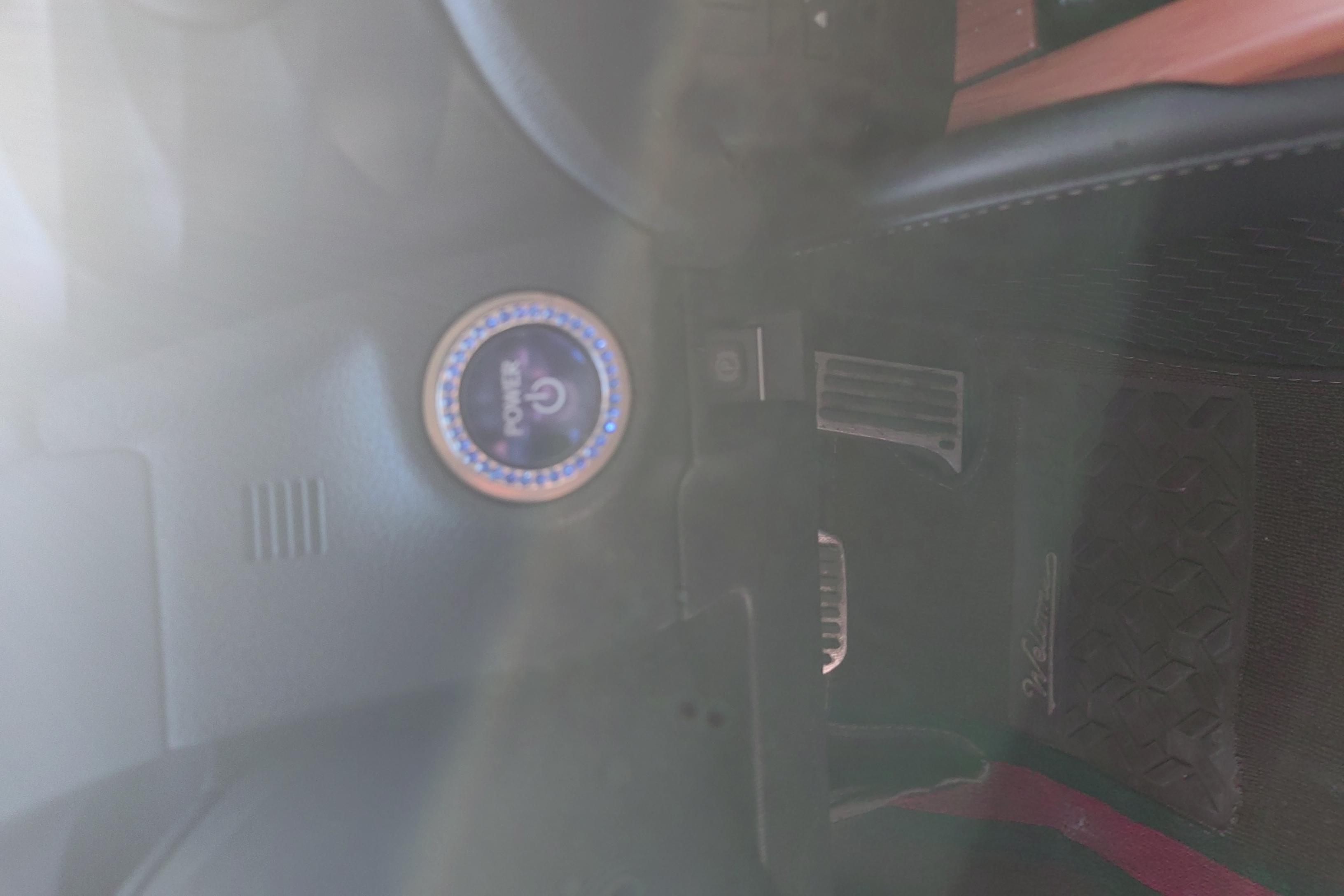 雷克萨斯ES 300h [进口] 2018款 2.5L 自动 卓越版 (国Ⅴ) 