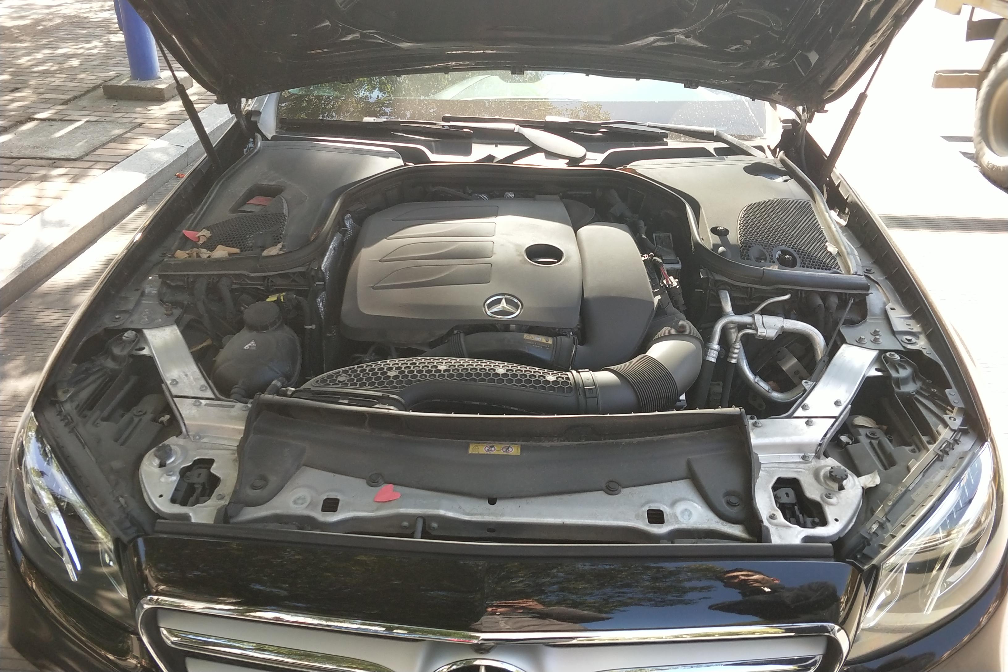 奔驰E级 E300L 2020款 2.0T 自动 汽油 运动豪华型 (国Ⅵ) 