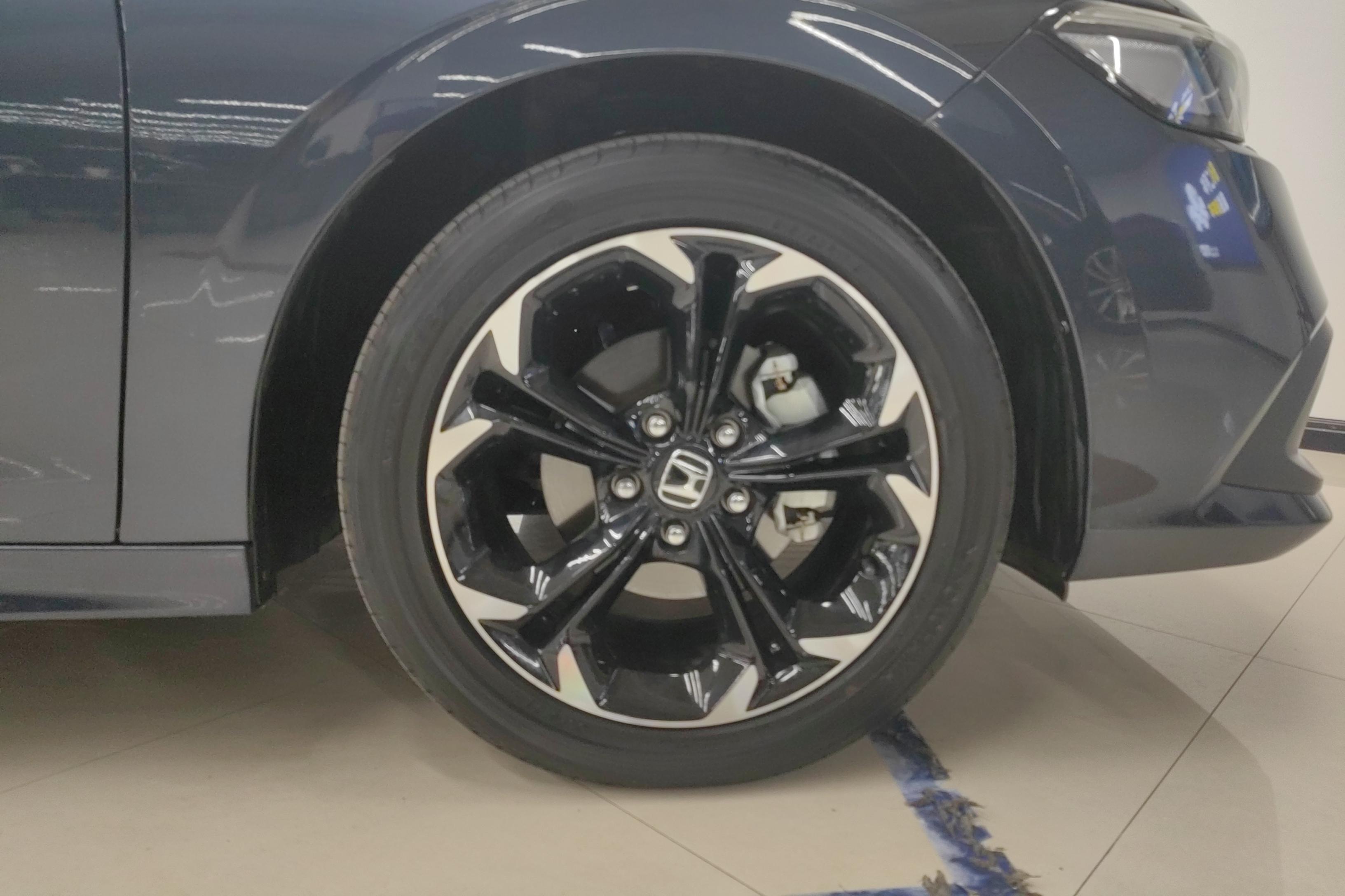 本田思域 2022款 1.5T 自动 燃动版240TURBO (国Ⅵ) 