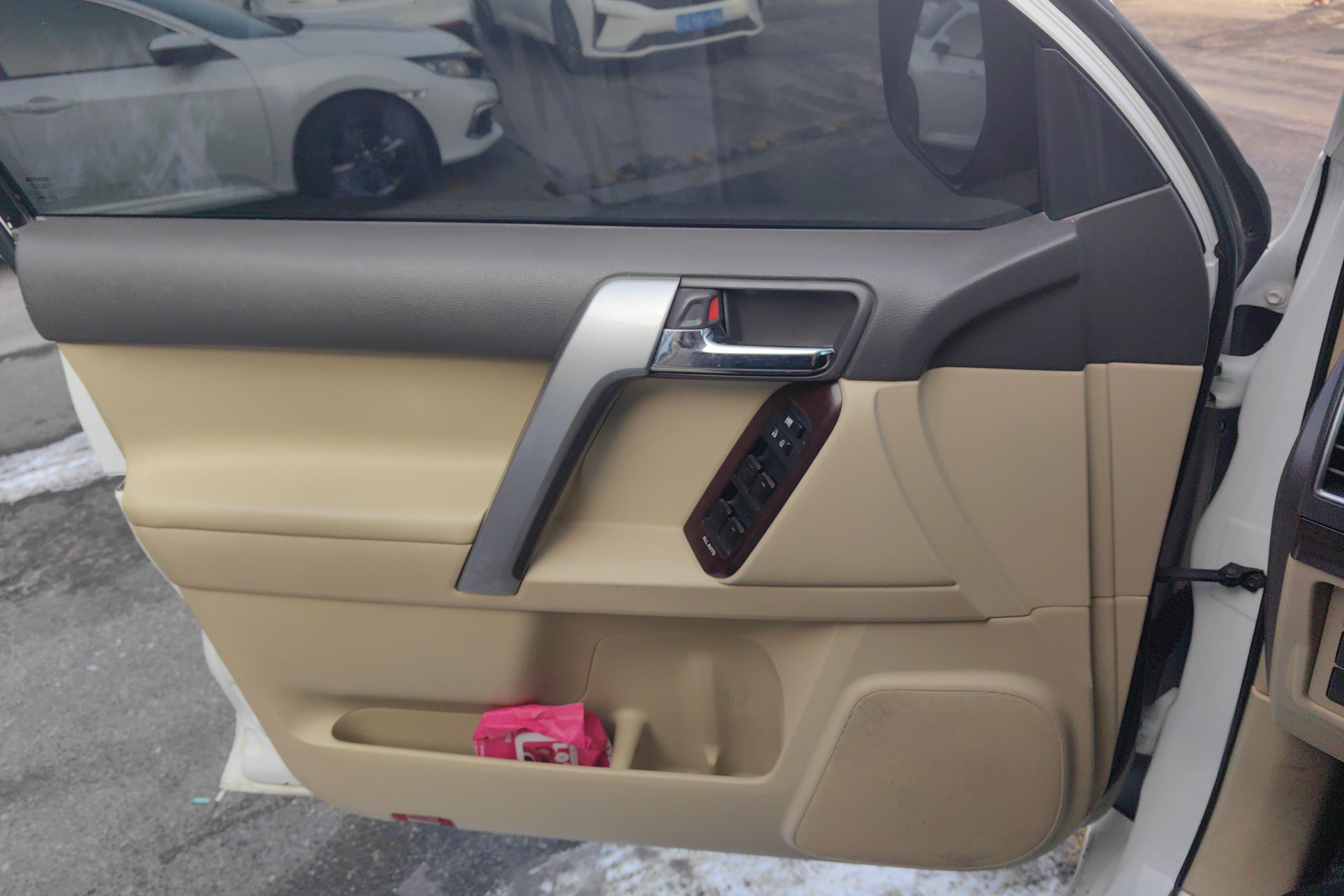 丰田普拉多 2014款 4.0L 自动 四驱 TX-L (国Ⅳ) 