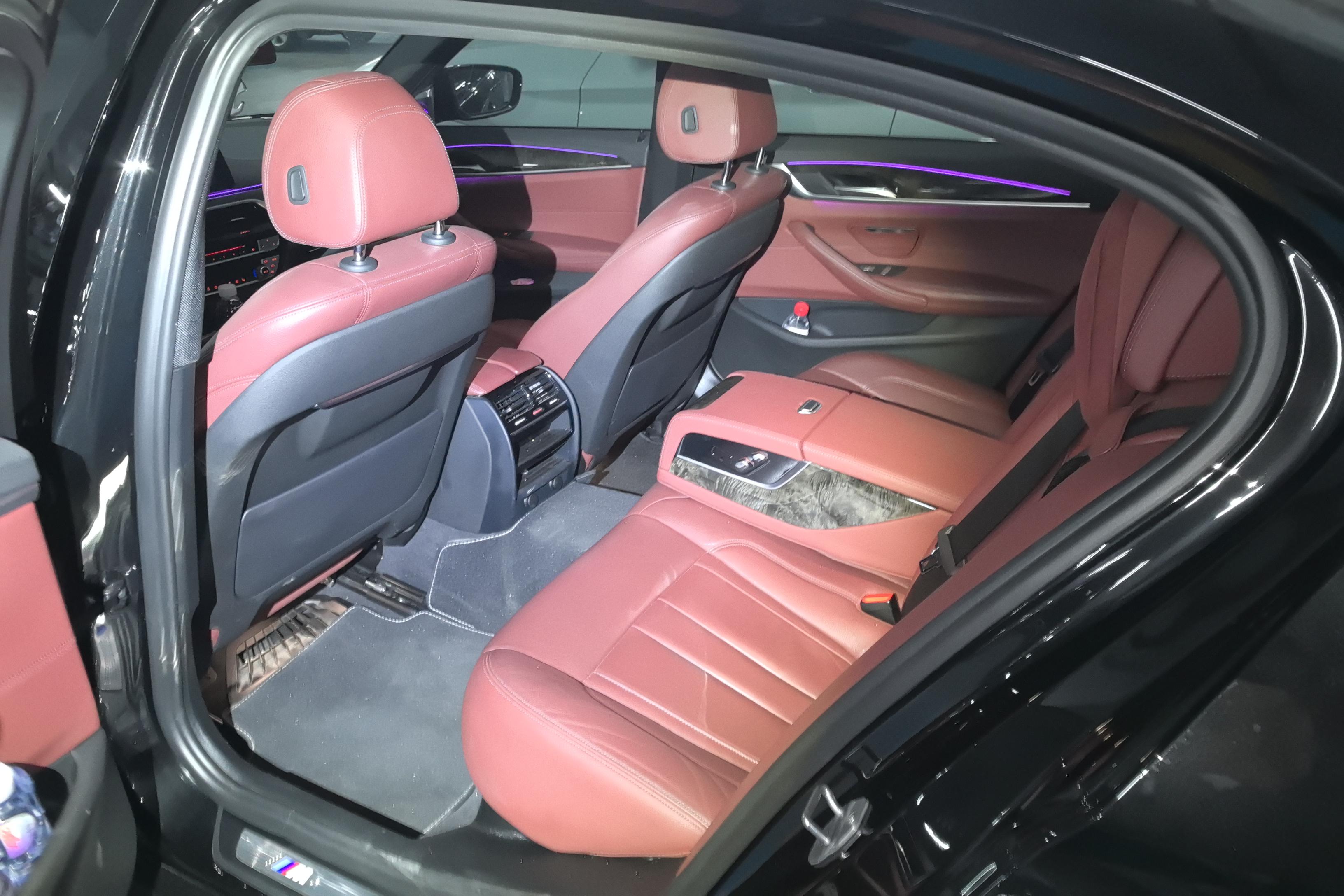宝马5系 530Li 2019款 2.0T 自动 汽油 领先型M运动套装改款 (国Ⅵ) 