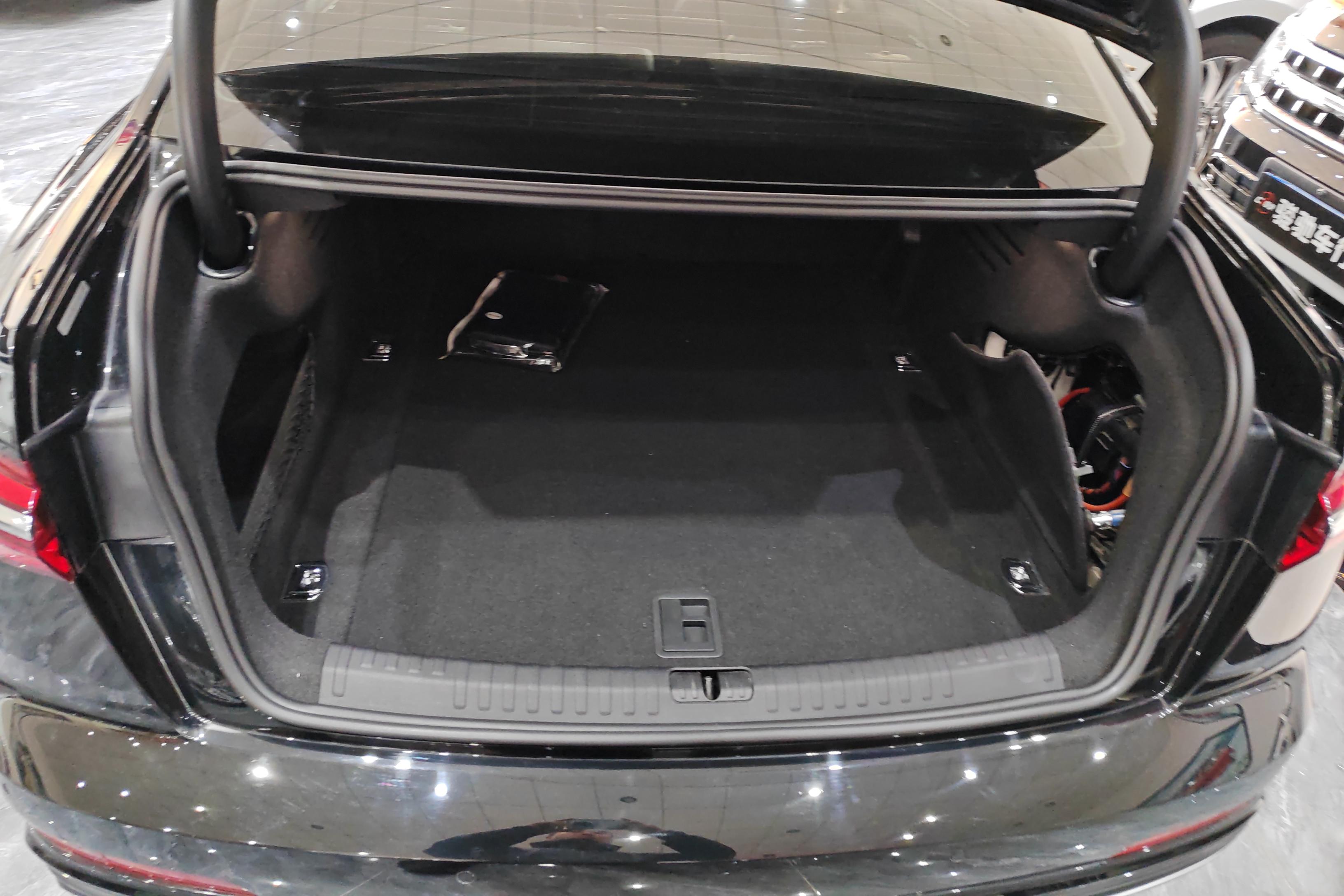 奥迪A6L 45TFSI 2020款 2.0T 自动 臻选动感型 (国Ⅵ) 
