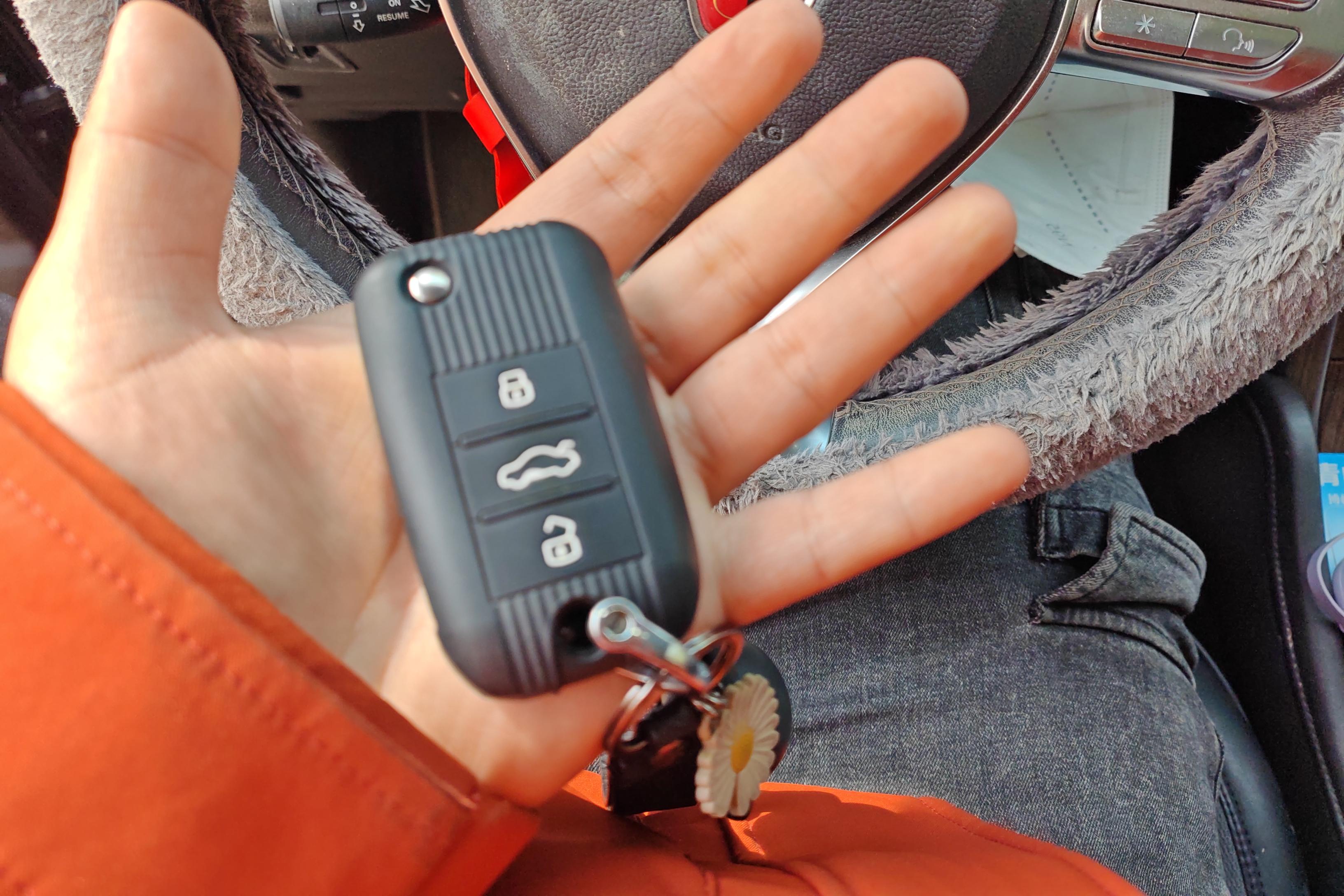 荣威RX8 2019款 2.0T 自动 四驱 30T智联网超群至尊版 (国Ⅵ) 