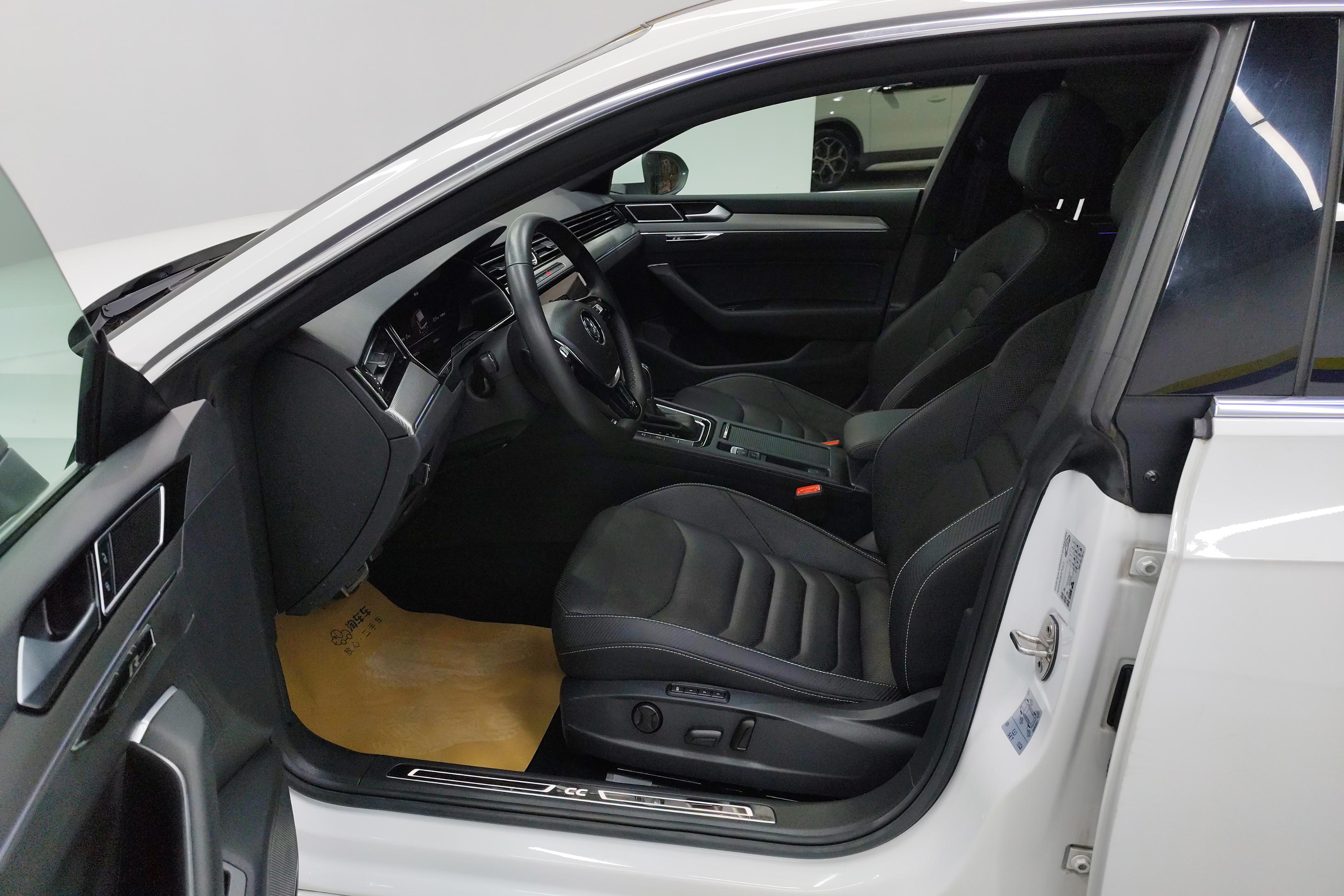 大众CC 2019款 2.0T 自动 魅颜版 (国Ⅴ) 