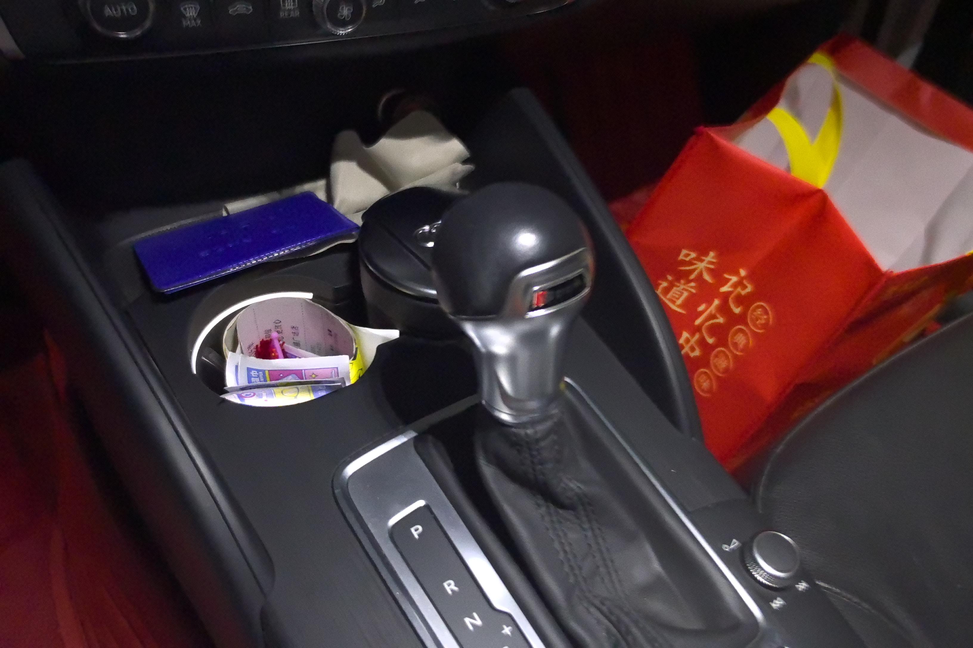 奥迪A3 35TFSI 2015款 1.4T 自动 舒享版Limousine (国Ⅴ) 
