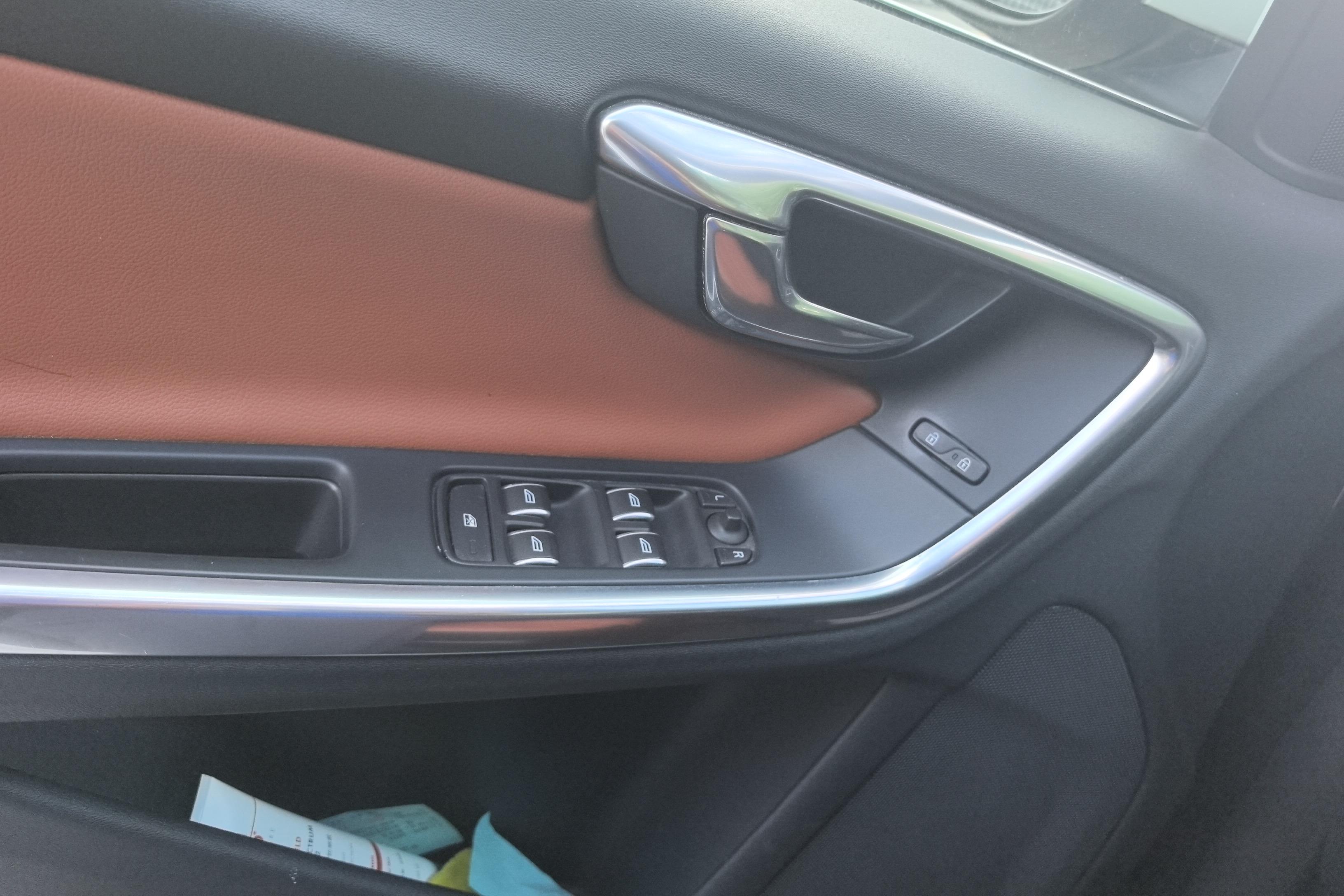 沃尔沃S60L T4 2016款 2.0T 自动 智远版 (国Ⅴ) 
