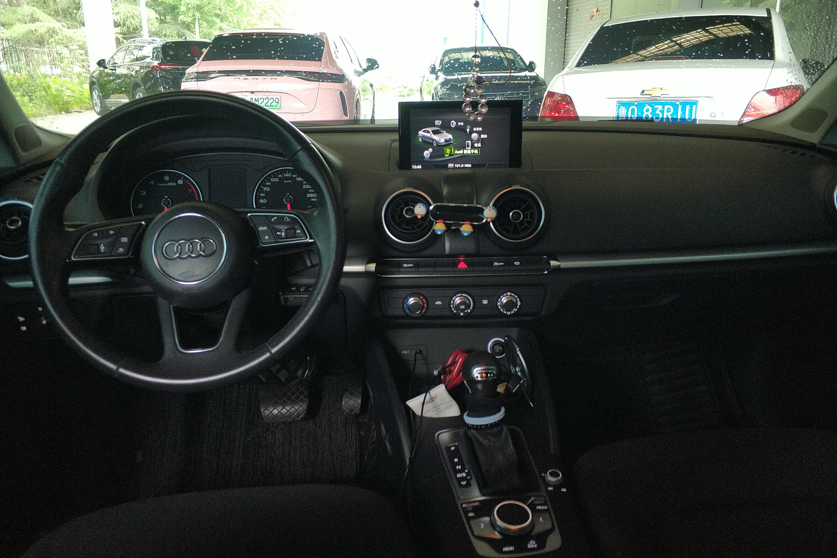 奥迪A3 35TFSI 2018款 1.4T 自动 进取型30周年Limousine (国Ⅴ) 