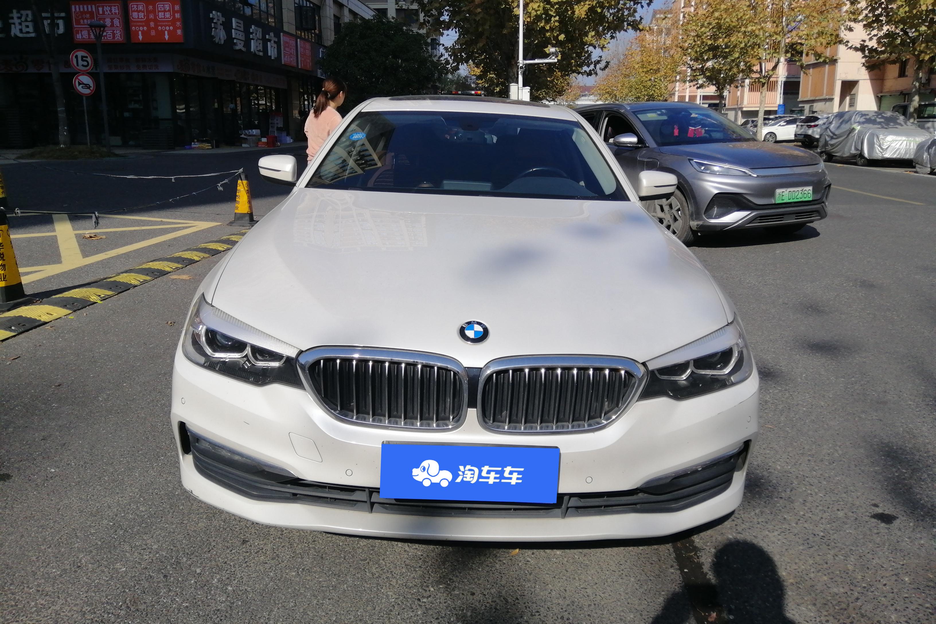 宝马5系 528Li 2018款 2.0T 自动 汽油 上市特别版 (国Ⅴ) 