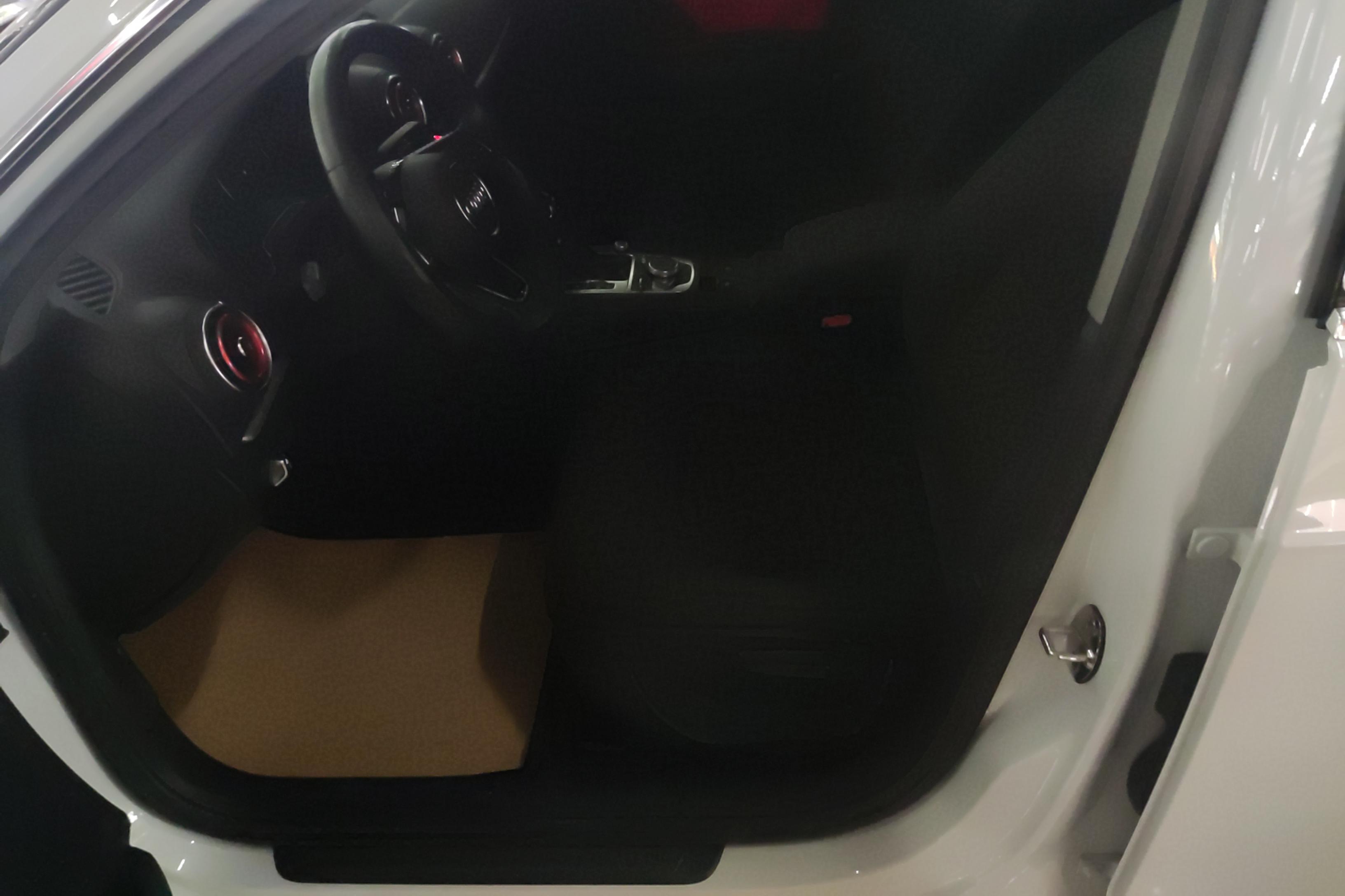 奥迪A3 35TFSI 2018款 1.4T 自动 汽油 进取型30周年Sportback (国Ⅴ) 