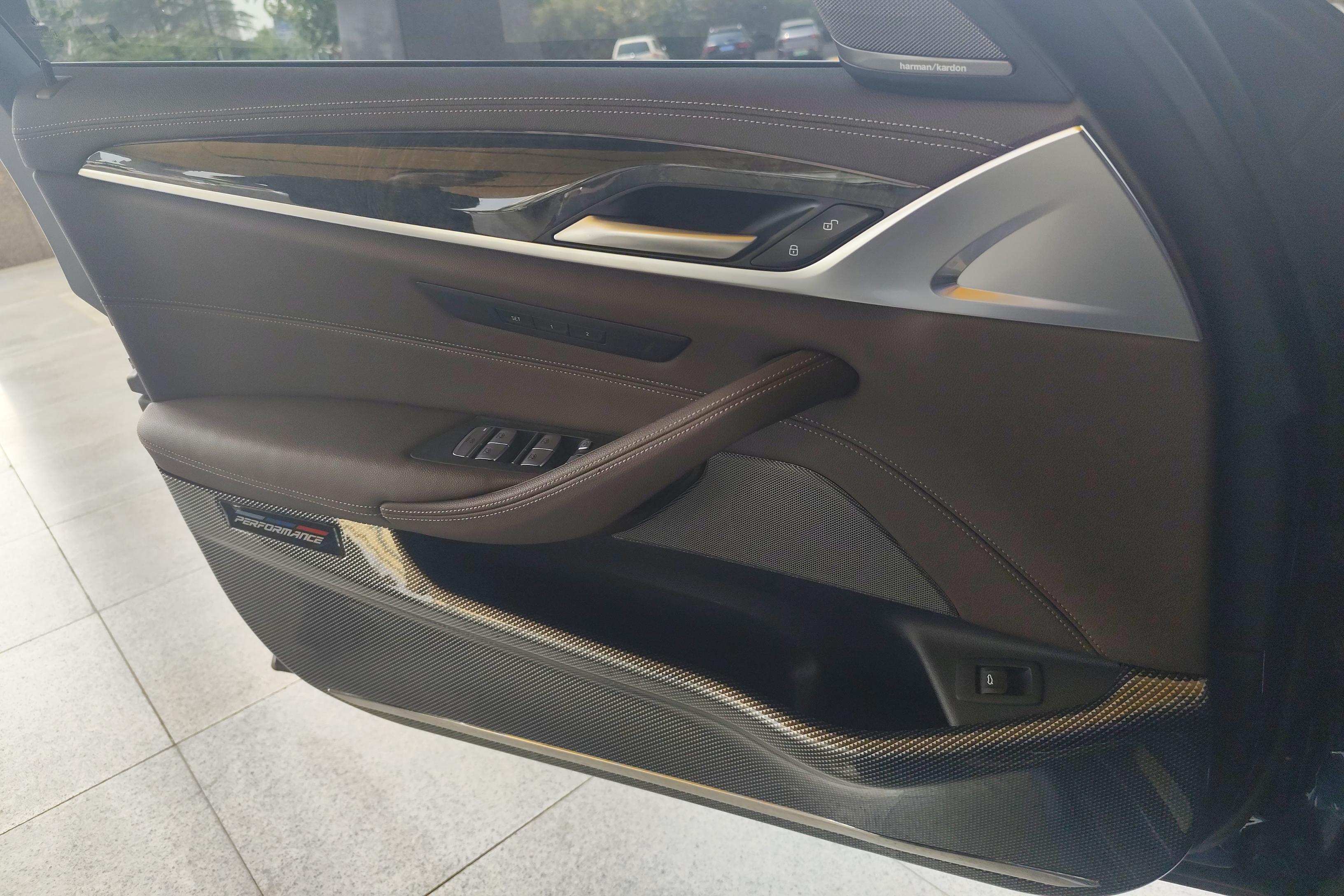 宝马5系 525Li 2021款 2.0T 自动 汽油 M运动套装 (国Ⅵ) 