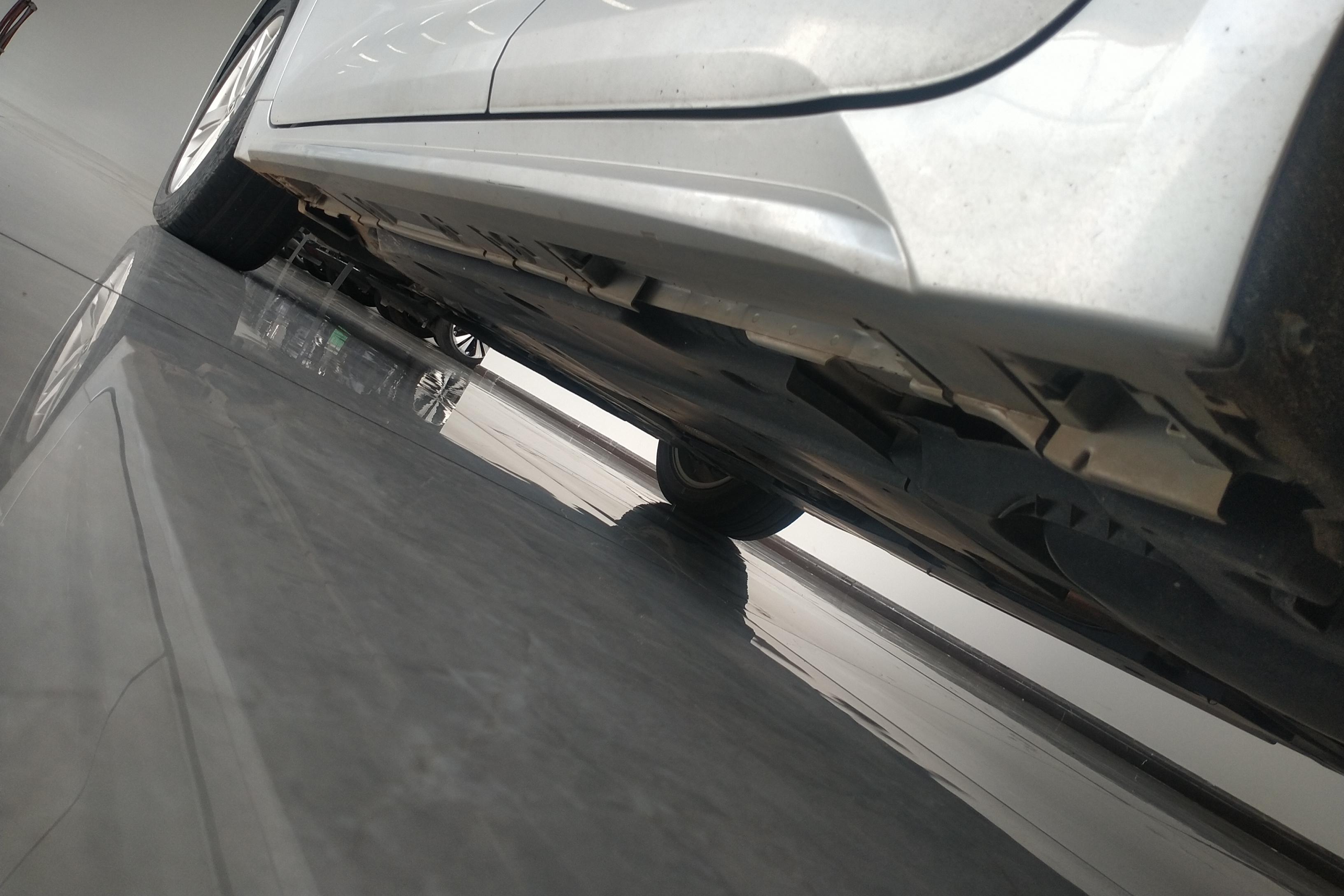 丰田雷凌 双擎 2021款 1.8L 自动 豪华版 (国Ⅵ) 