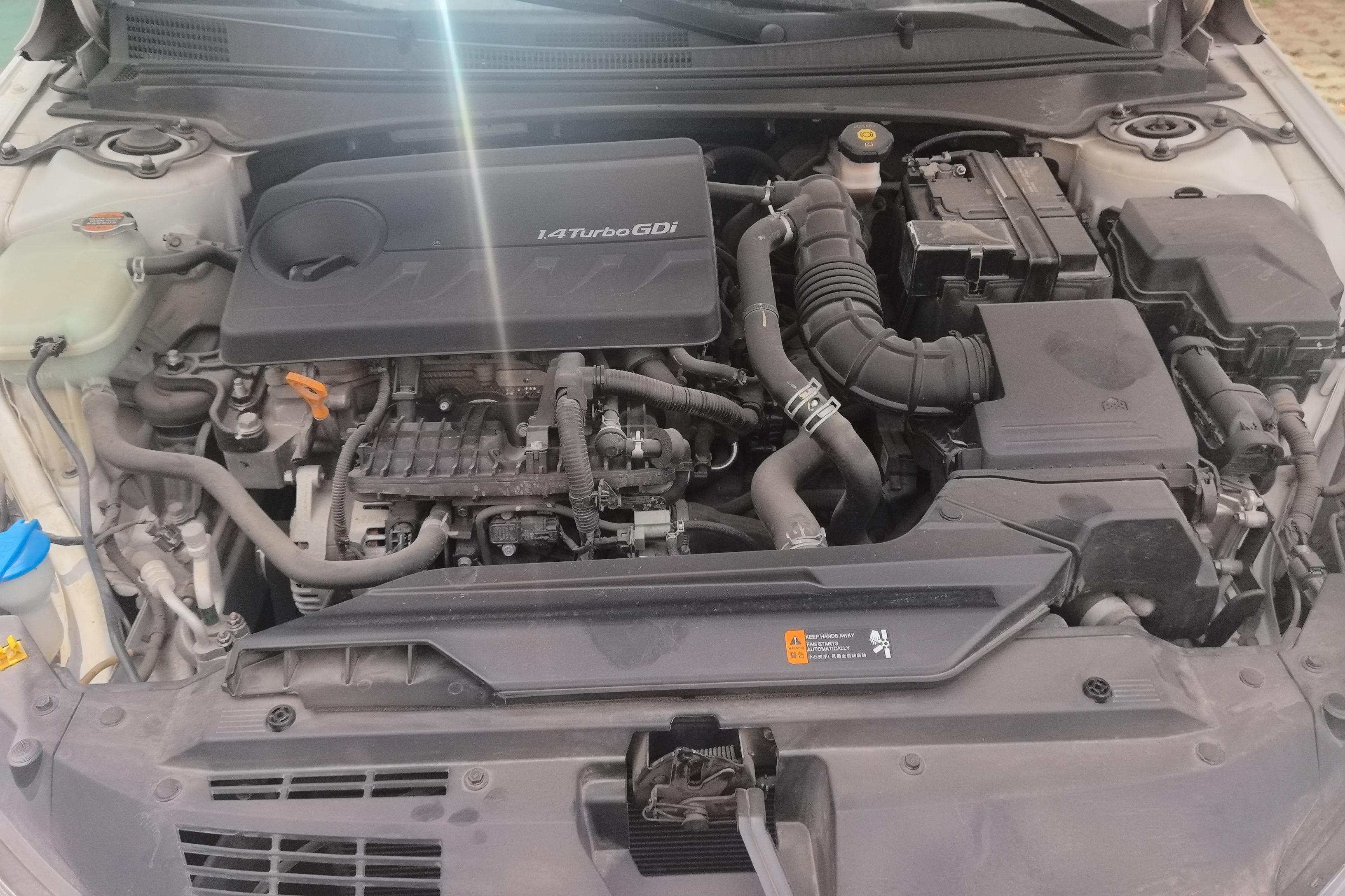 现代伊兰特 2021款 1.4T 自动 4门5座三厢车 LUX尊贵版 (国Ⅵ) 