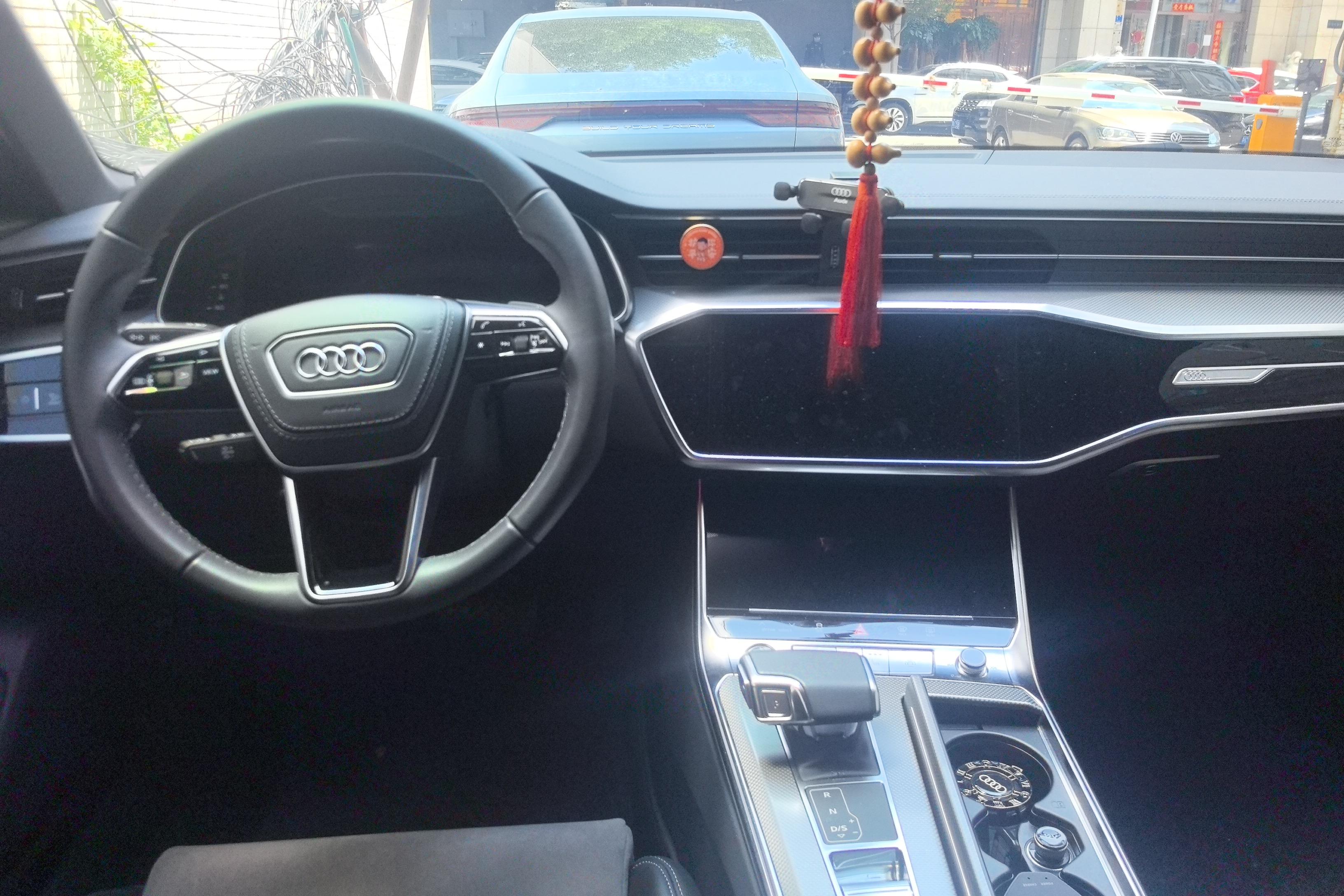 奥迪A6L 45TFSI 2023款 2.0T 自动 臻选动感型 (国Ⅵ) 