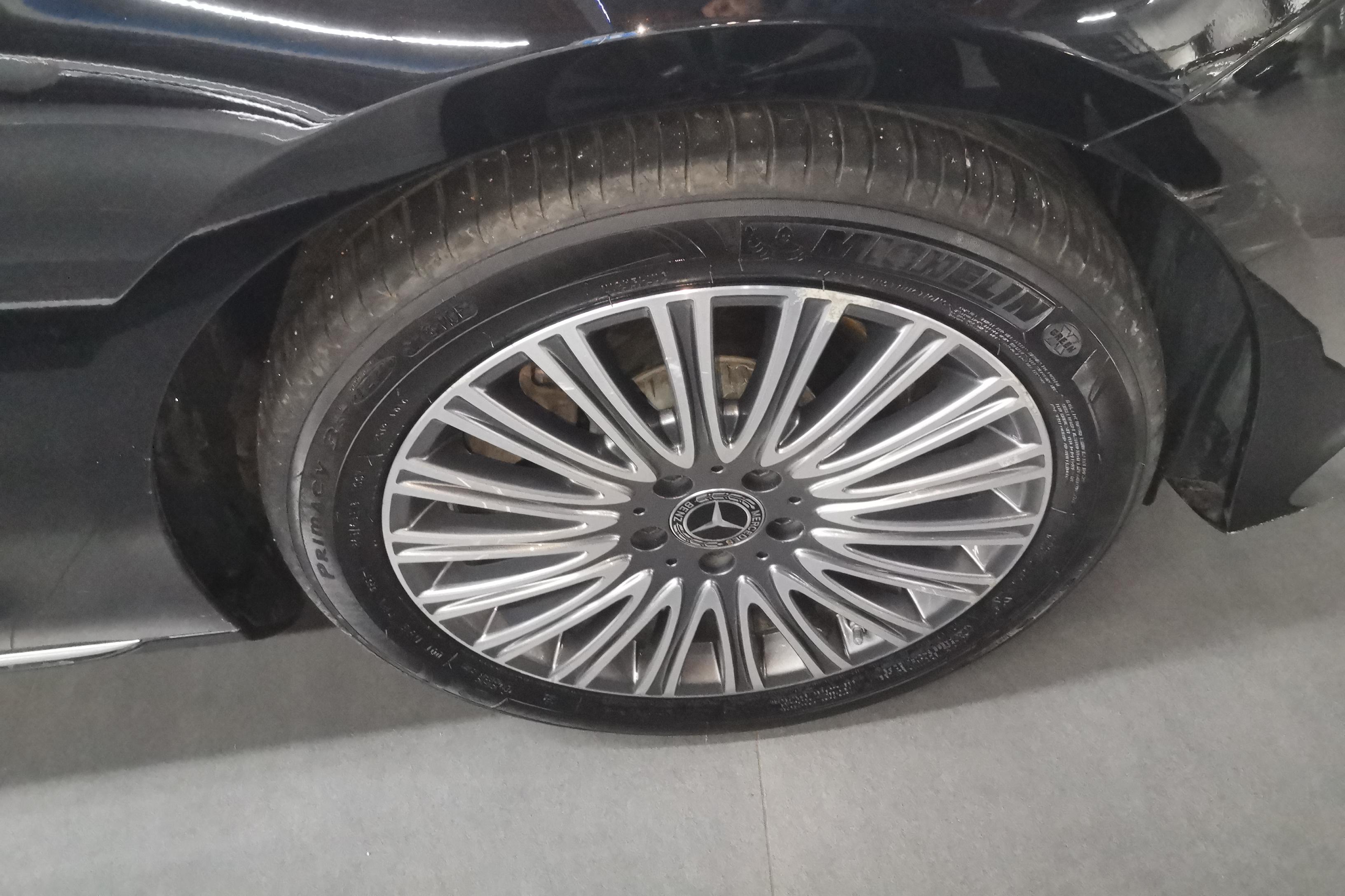 奔驰E级 300L 2022款 2.0T 自动 汽油 豪华型 (国Ⅵ) 