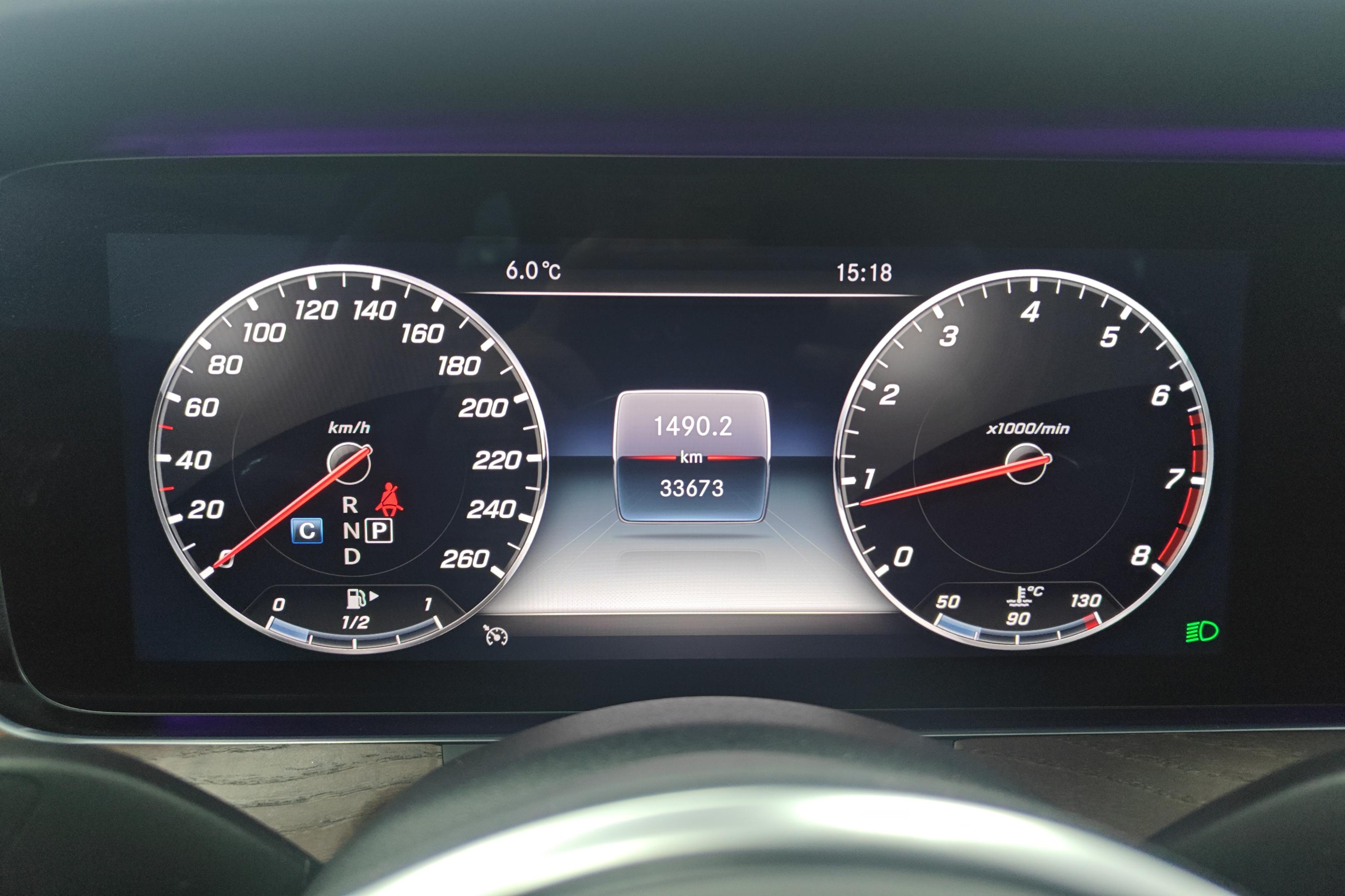 【商丘二手奔驰E级】奔驰E级 E300L 2020款 2.0T 自动 汽油 豪华型