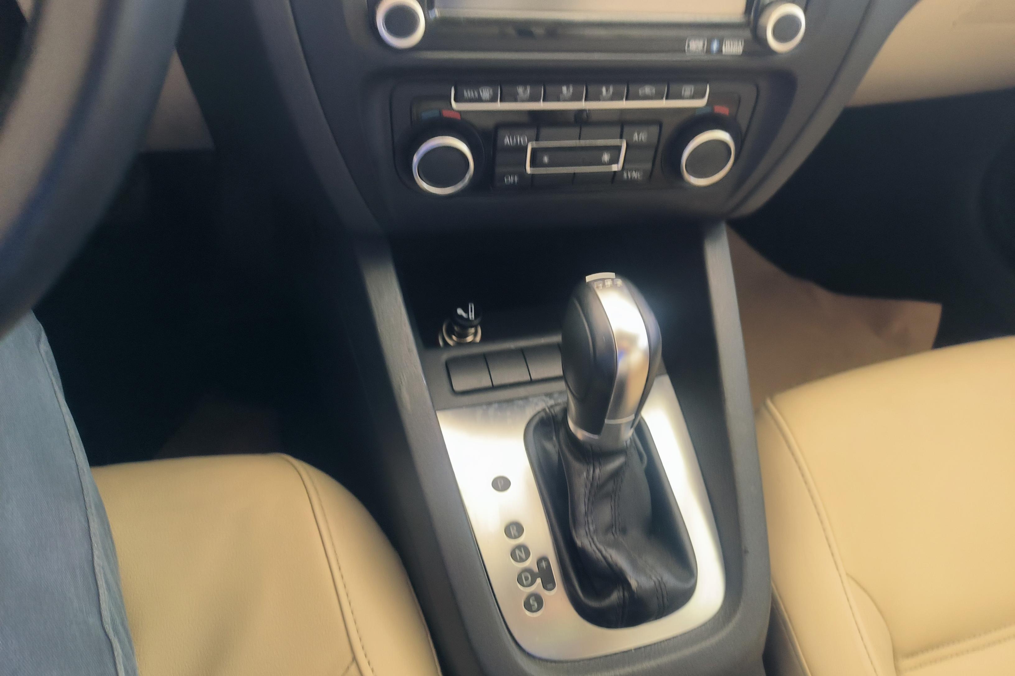 大众速腾 2014款 1.4T 自动 豪华型 (国Ⅳ) 