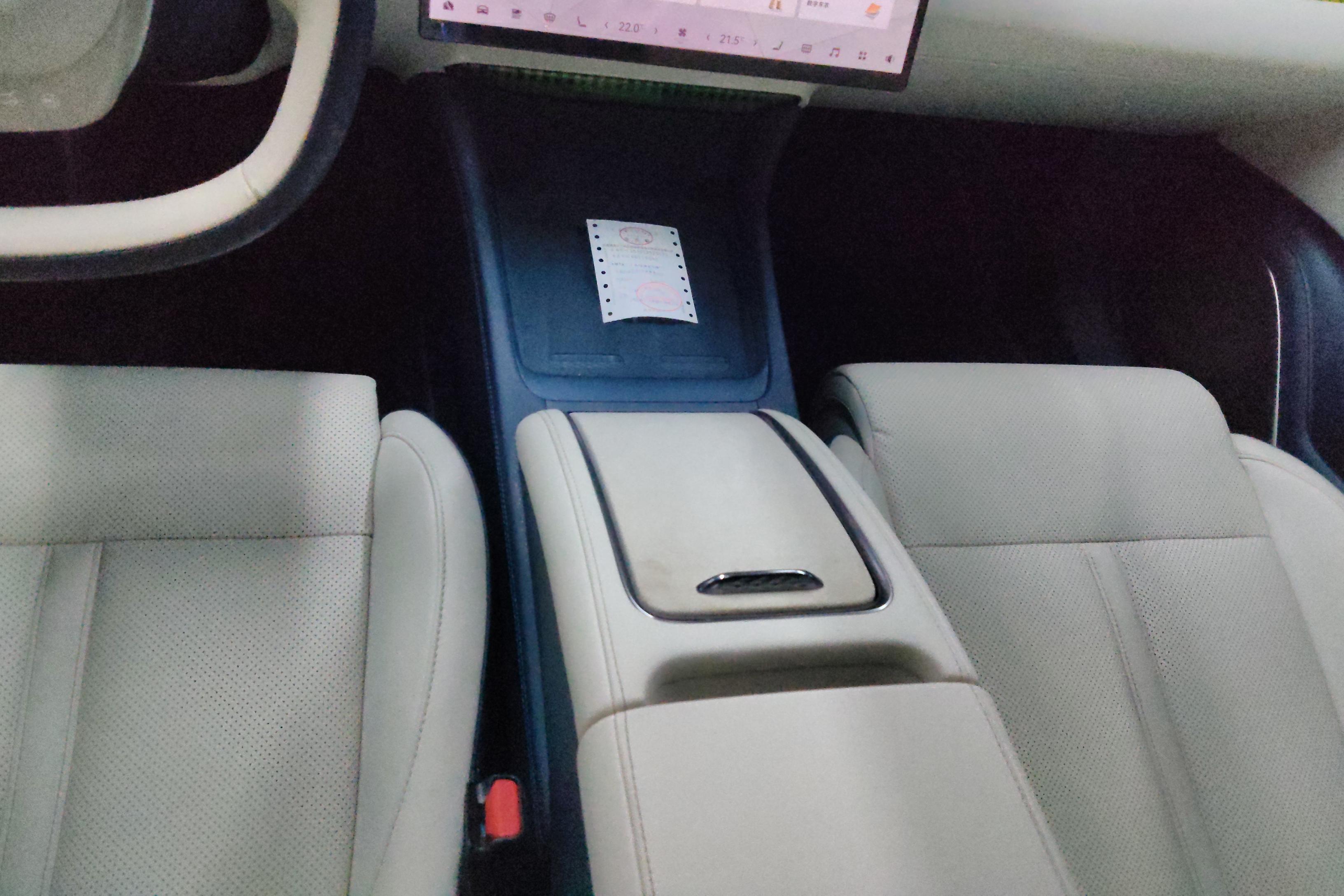 极氪007 2024款 0.0T 自动 后驱增强版75kWh 