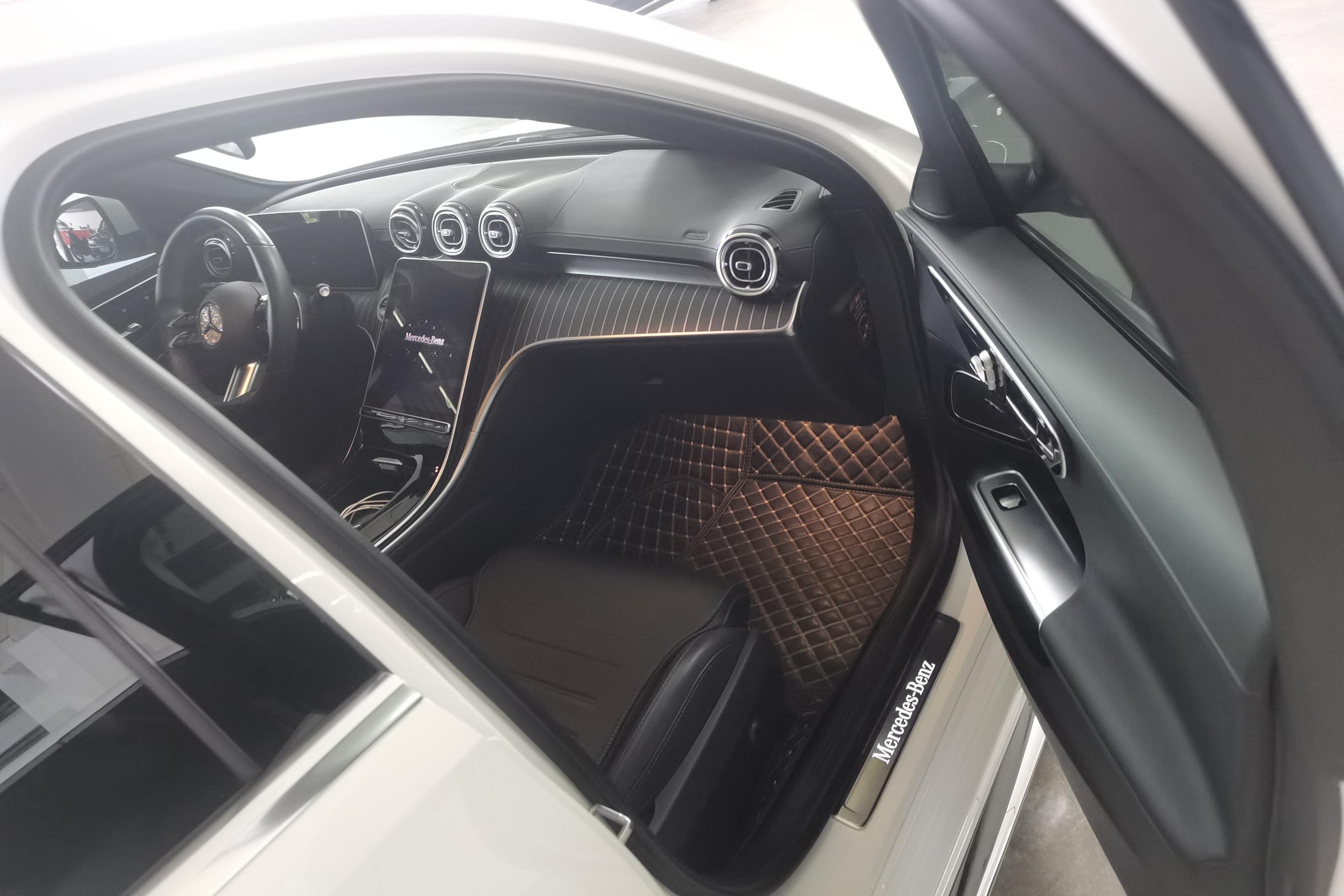 奔驰C级 C260L 2022款 1.5T 自动 改款运动版 (国Ⅵ) 