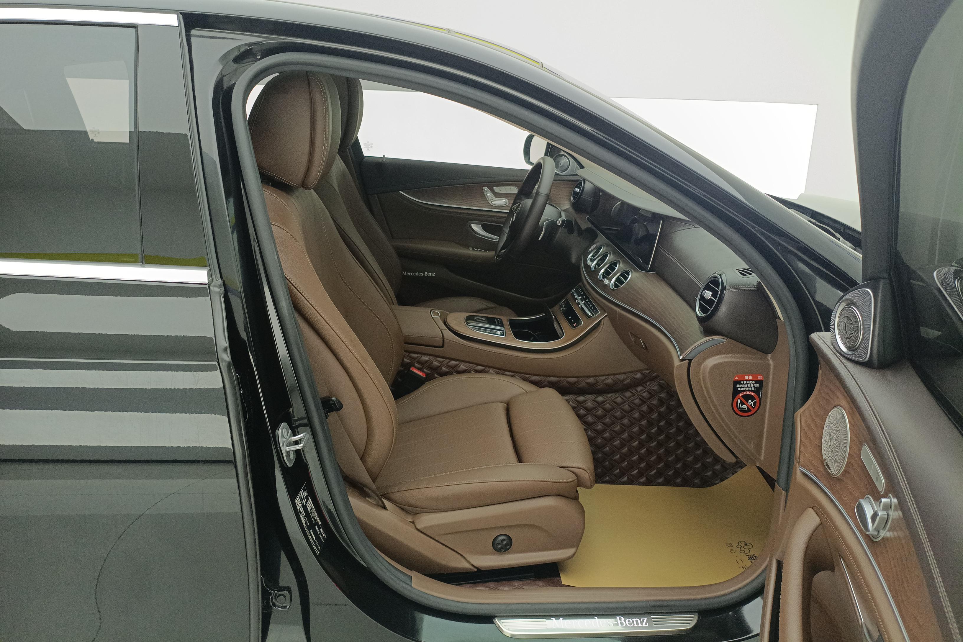 奔驰E级 300L 2022款 2.0T 自动 汽油 改款豪华型 (国Ⅵ) 