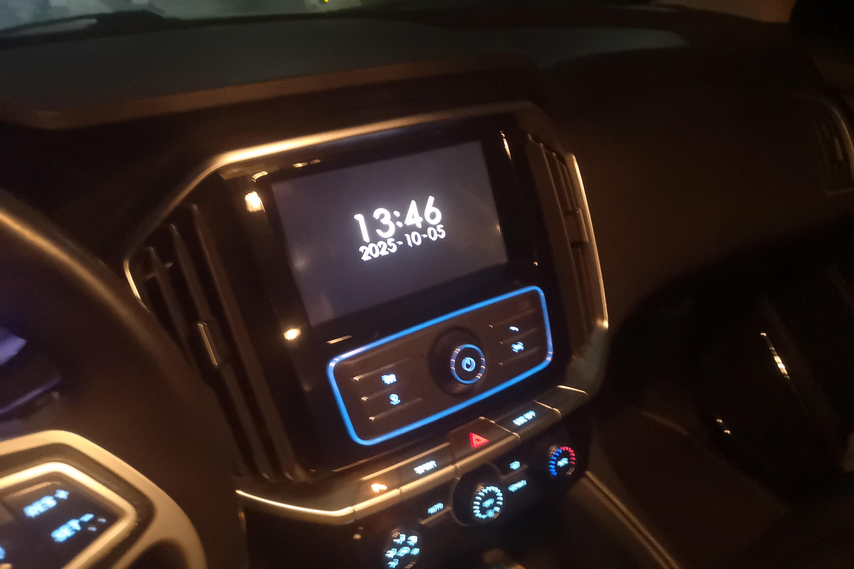 江铃驭胜 S350 2018款 2.0T 自动 四驱 豪华天窗版 (国Ⅴ) 